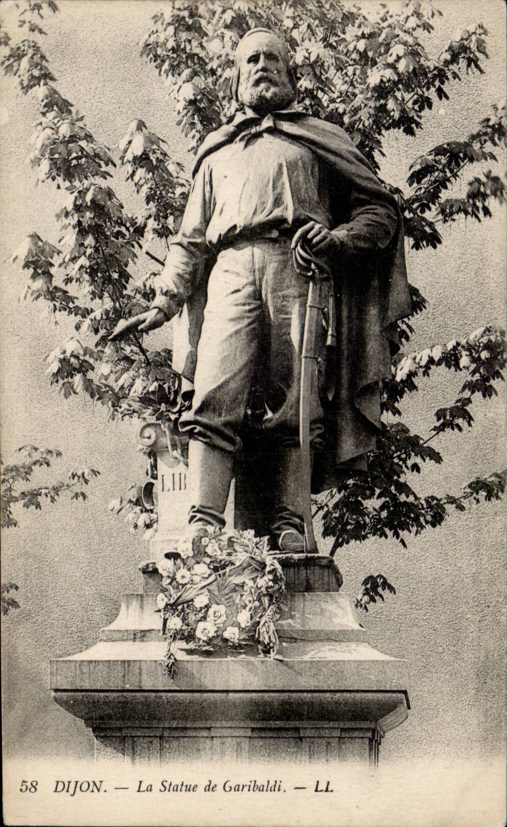 CPA Dijon Statue of Garibaldi