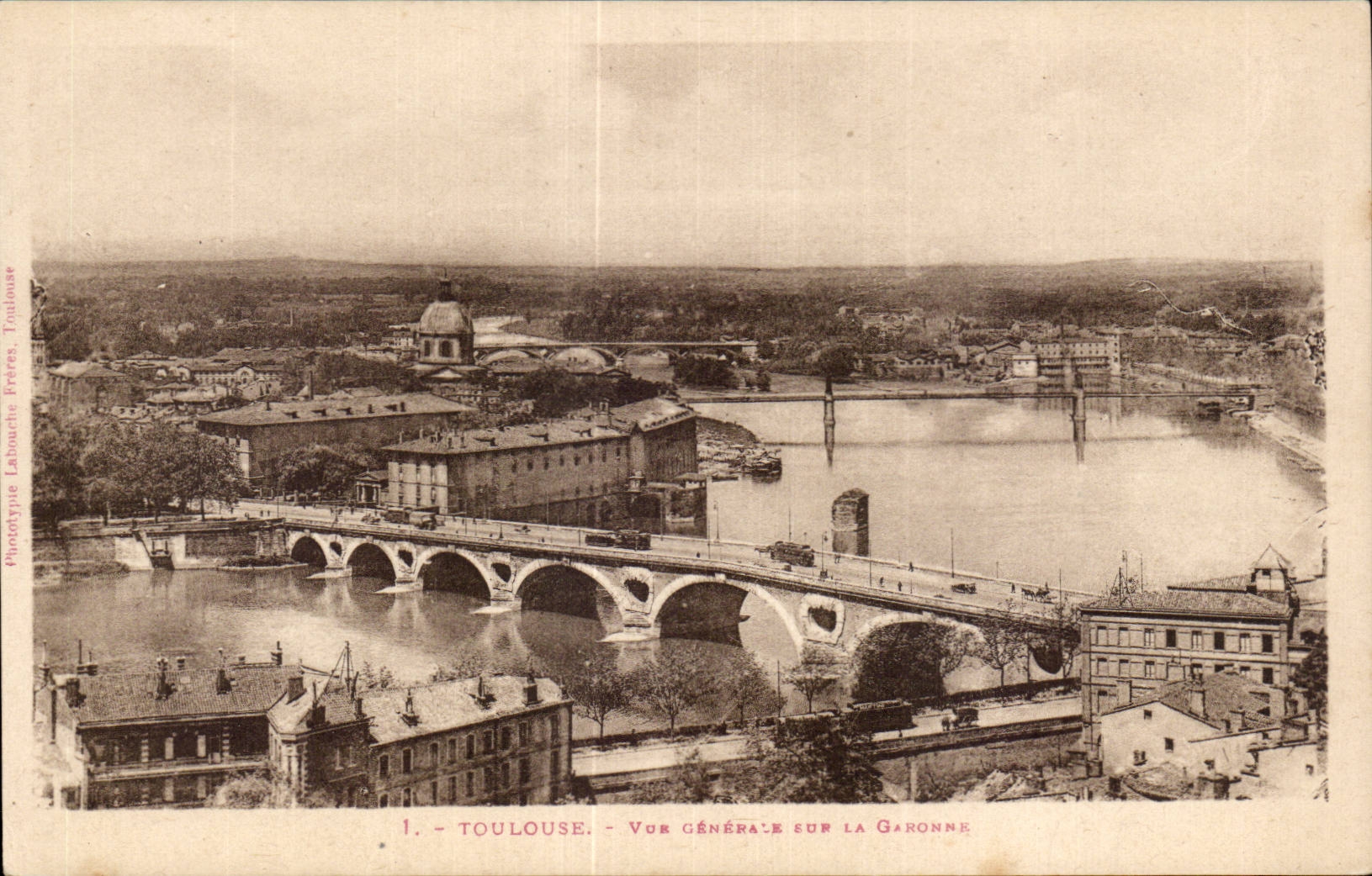CPA Toulouse Vue generale sur la Garonne 