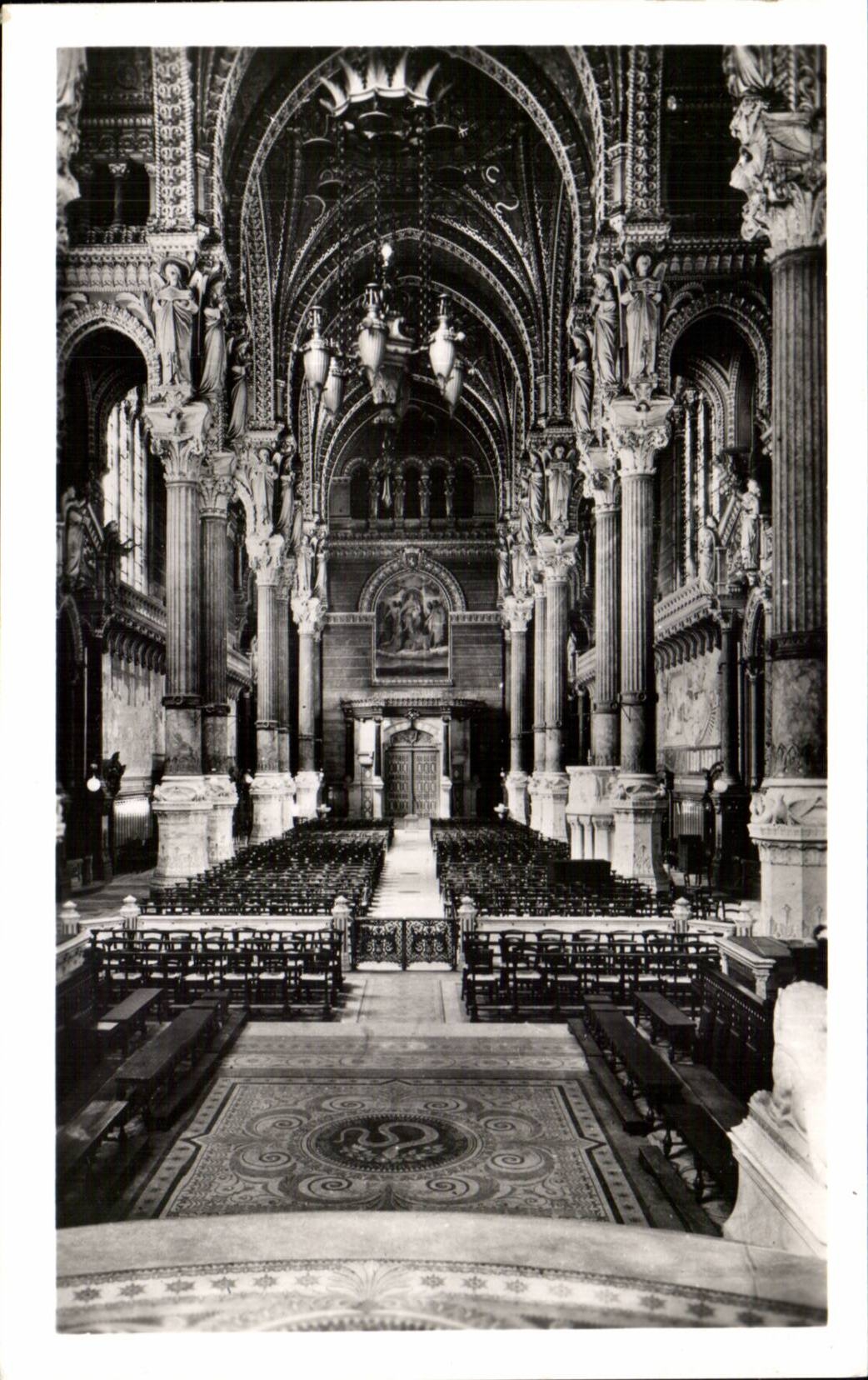 CPSM Lyon Basilica of Fourviere the great nave