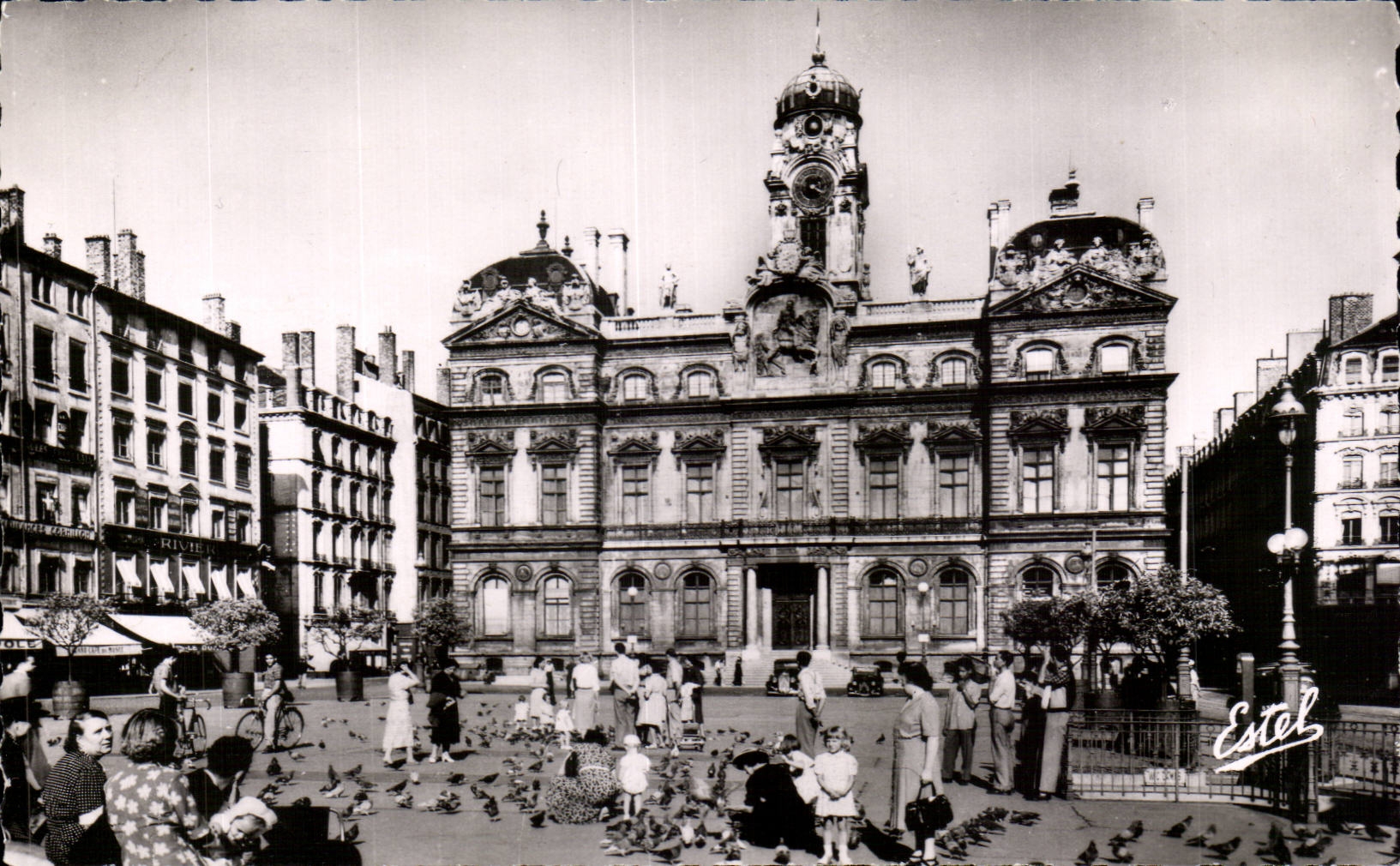 CPSM Lyon Town hall and place of the Composts