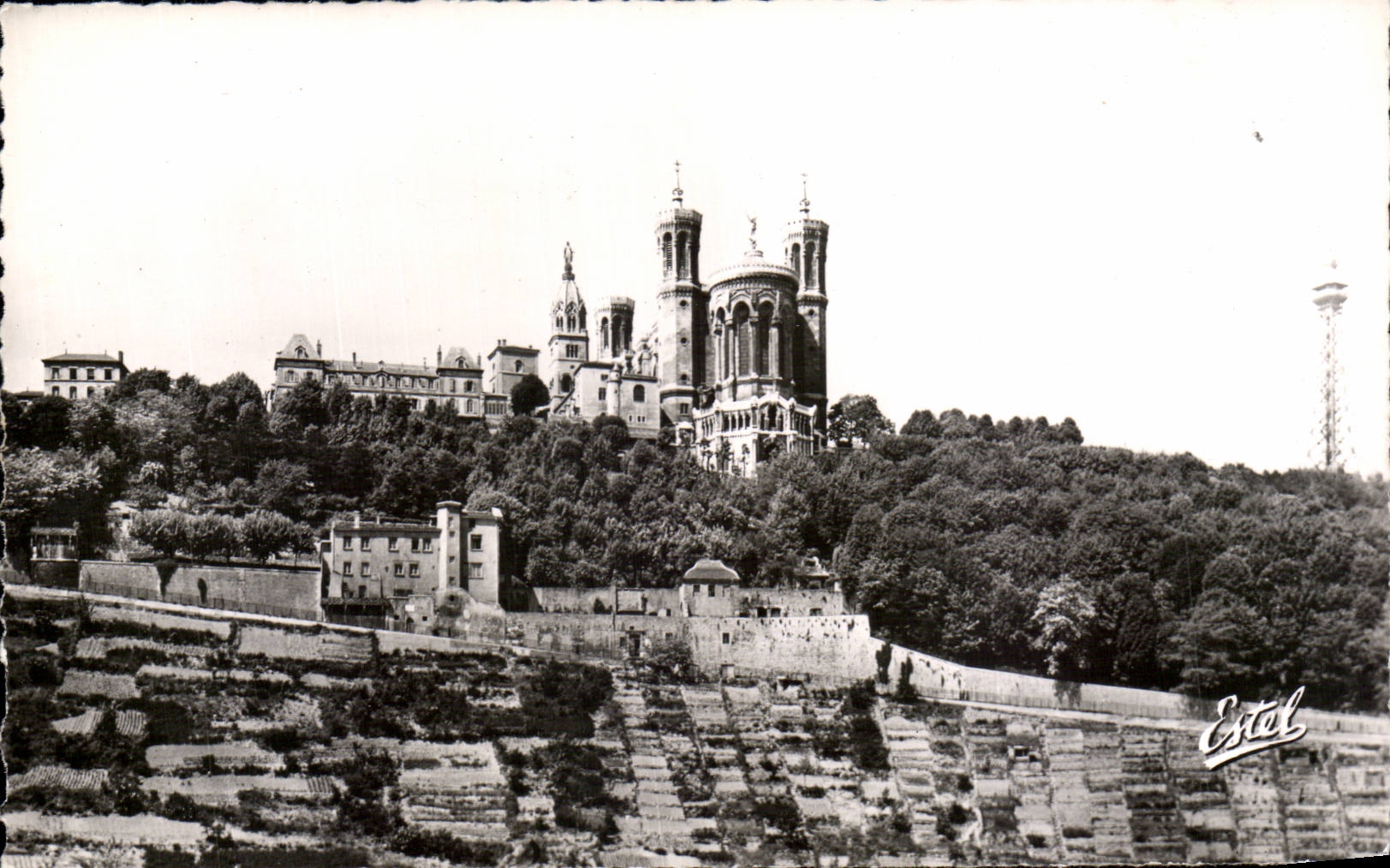 CPSM Lyon Apse of Nd of Fourviere and metal turn