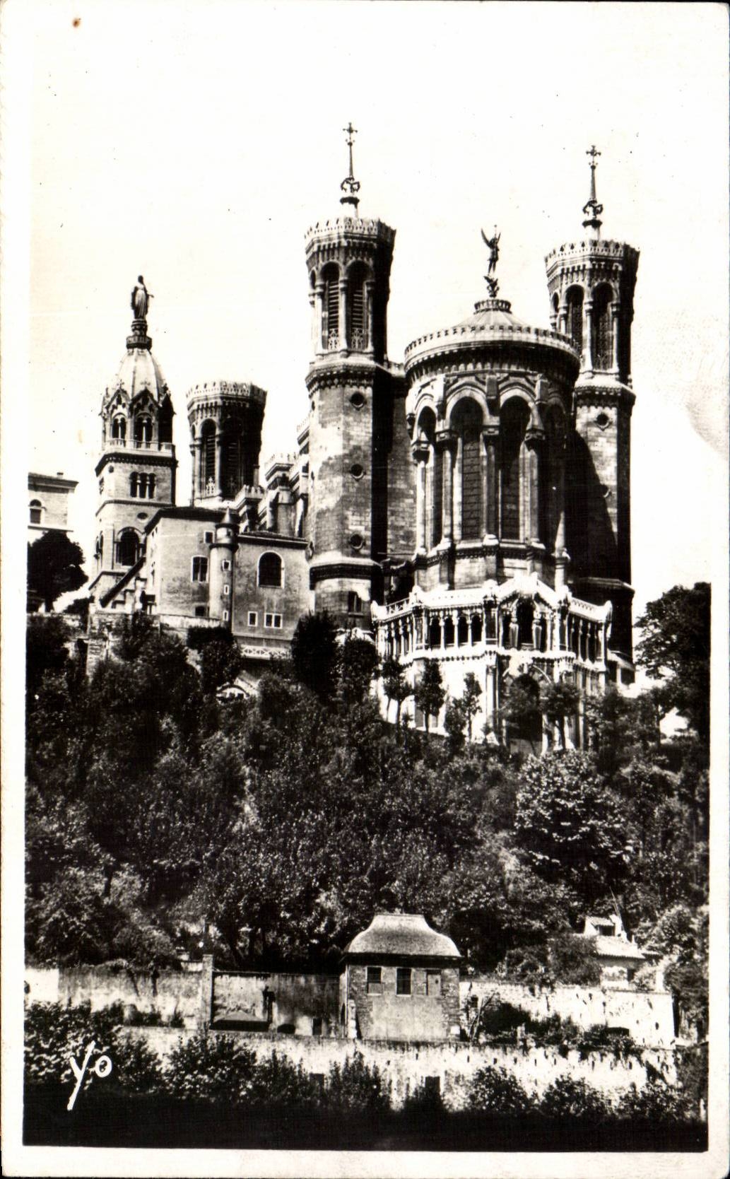 CPSM Lyon Basilica of Nof Fourviere