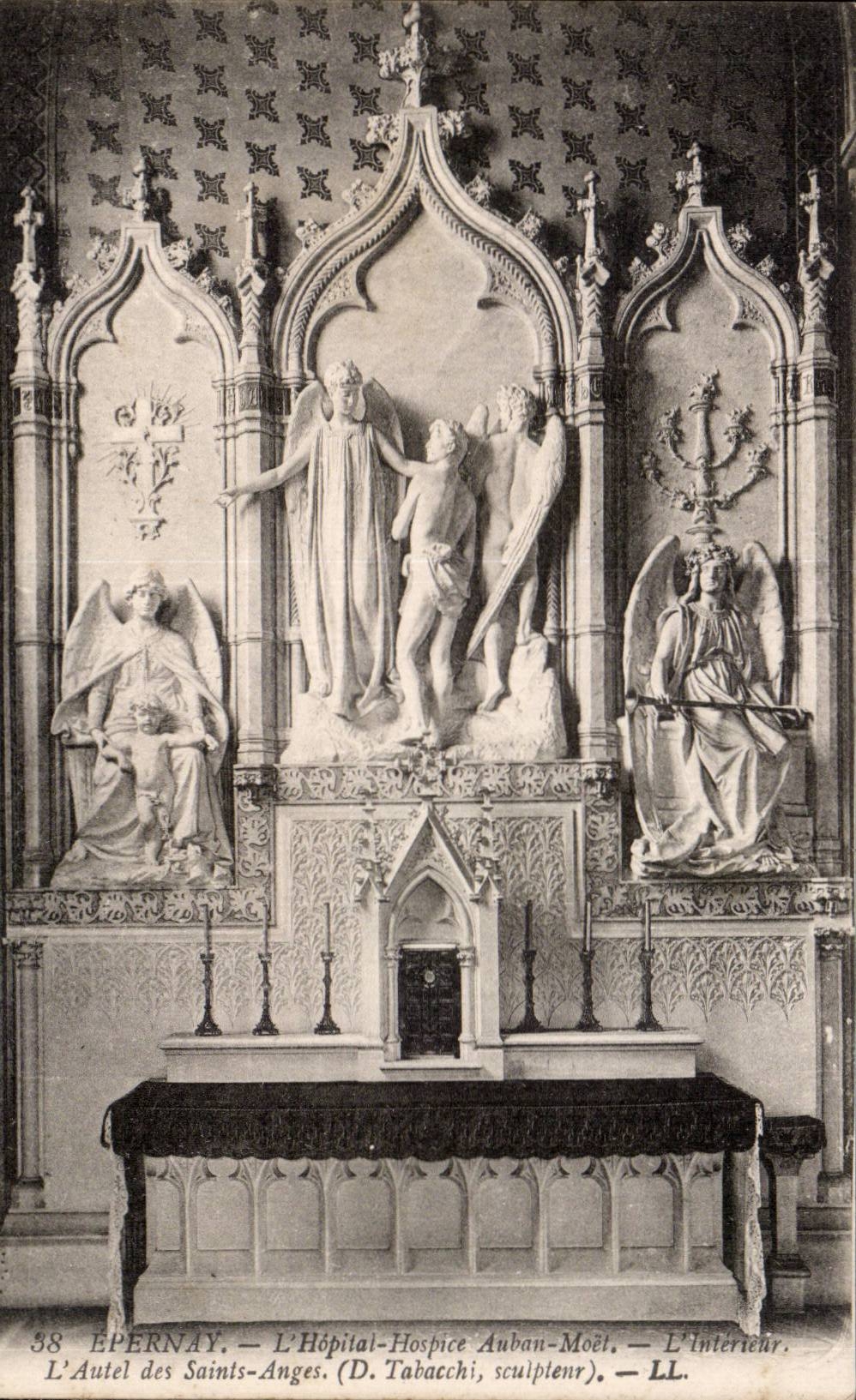 CPA Epernay L hopital Hospice Auban Moet L interieur L autel des Saints Anges
