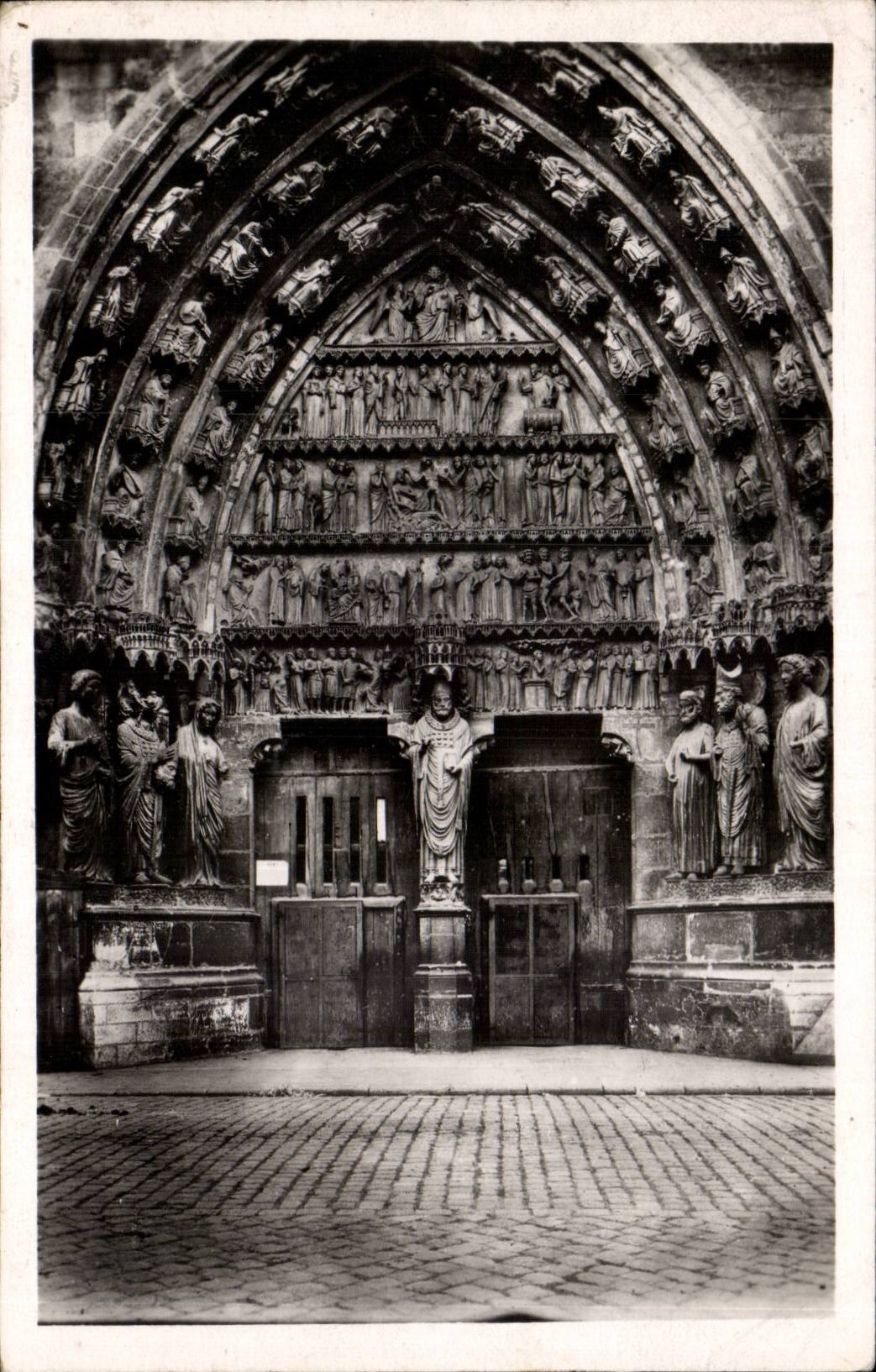 CPA Reims the cathedral Dimensions Northern Gate St Sixth
