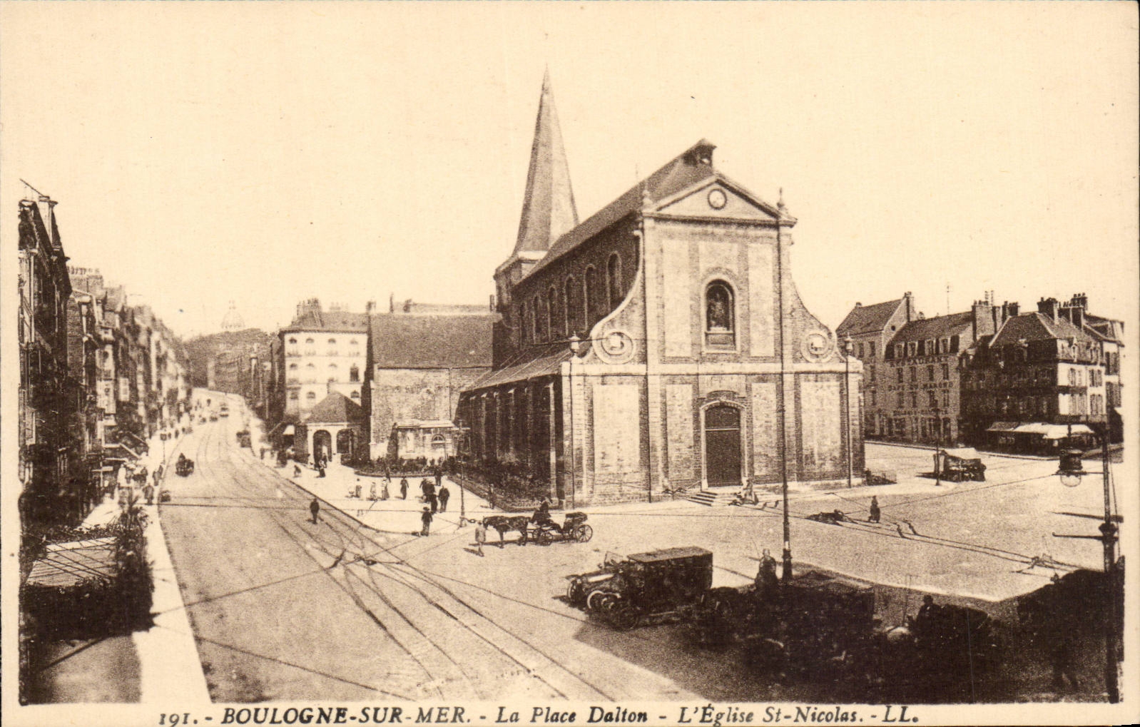CPA Boulogne on Sea the place Dalton church St Nicolas