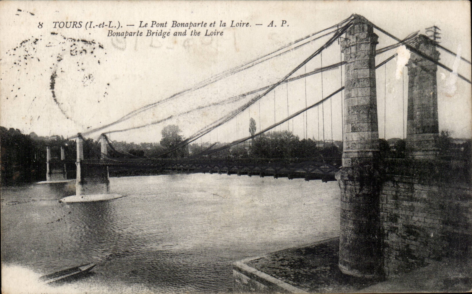 CPA Tours Le pont Bonaparte et la Loire 