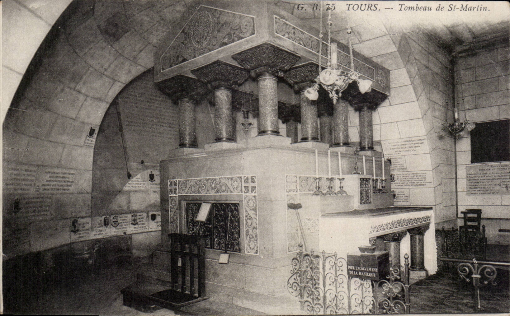 CPA Tours Tomb of St Martin