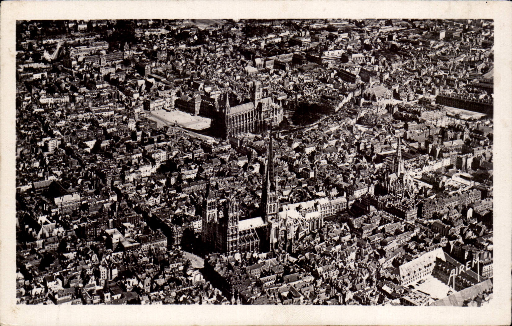 CPA Rouen Considering plane