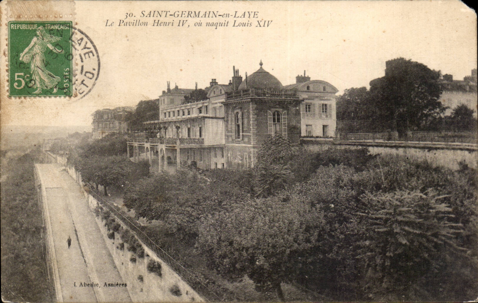 CPA St Germain en Laye Le pavillon Henri IV ou naquit Louis XIV