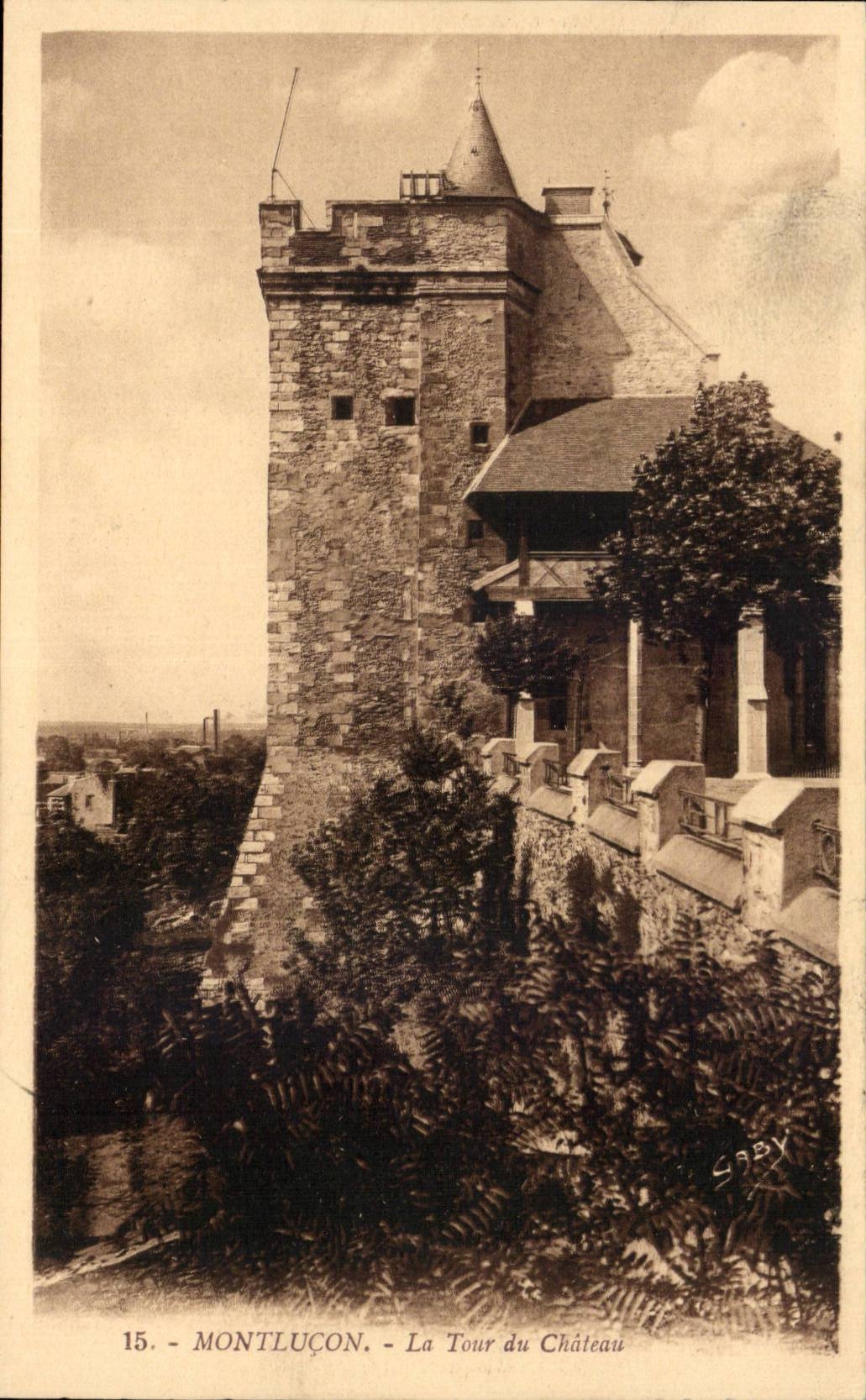 CPA Montlucon La tour du chateau