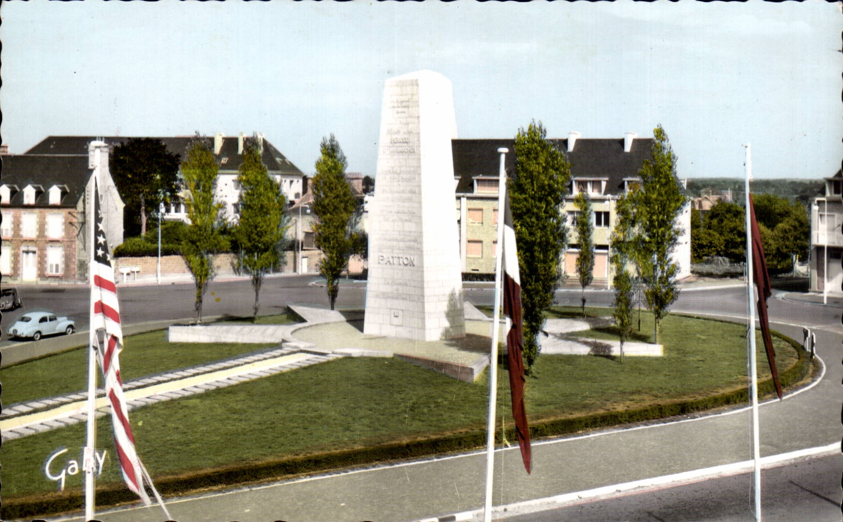 CPSM Avranches monumento Patton lanzamiento el 31 de julio en el 10 de agosto de 1944