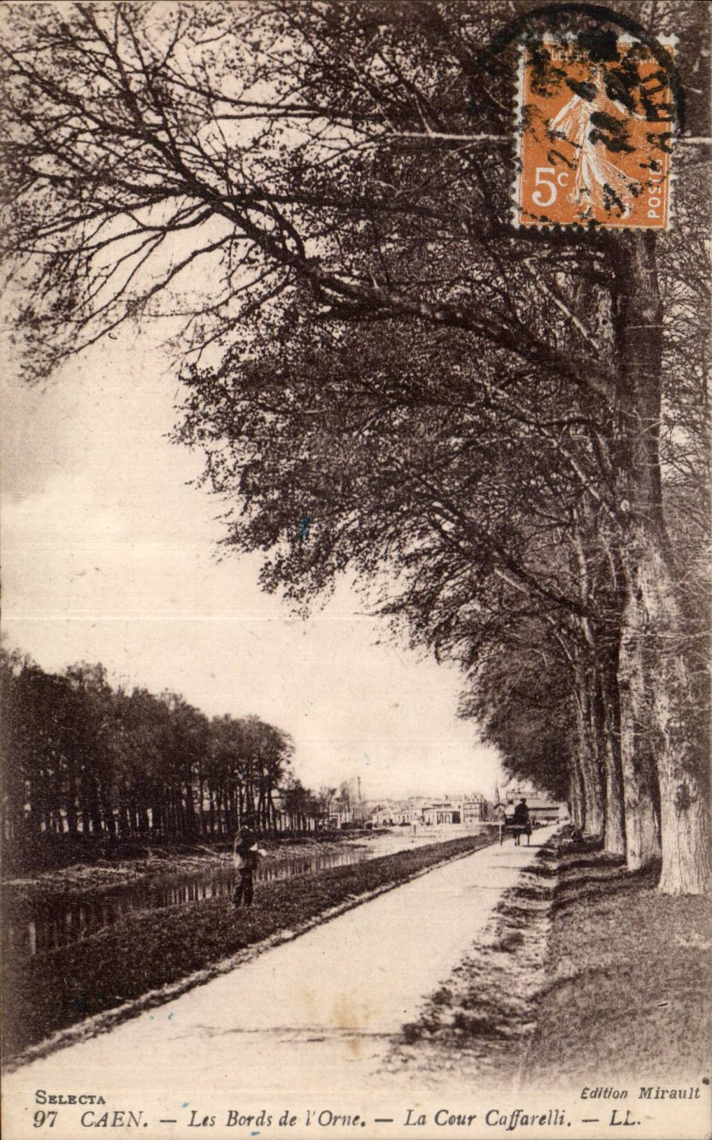 CPA Caen Les bords de l orne La cour Caffarelli