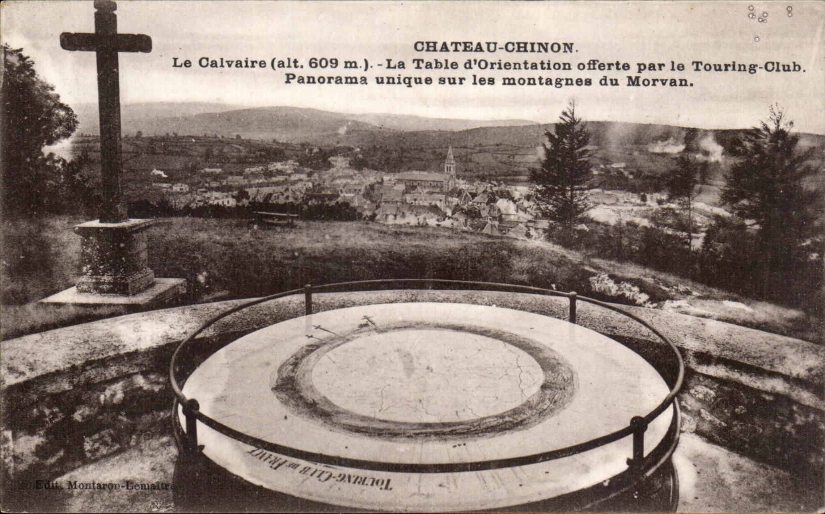 CPA Chinon Castle the martyrdom the table orientation offered by Touring club