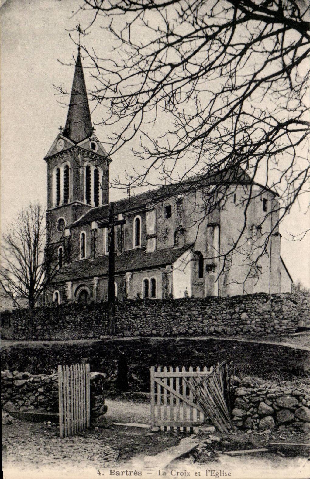 CPA Bartres the cross and church