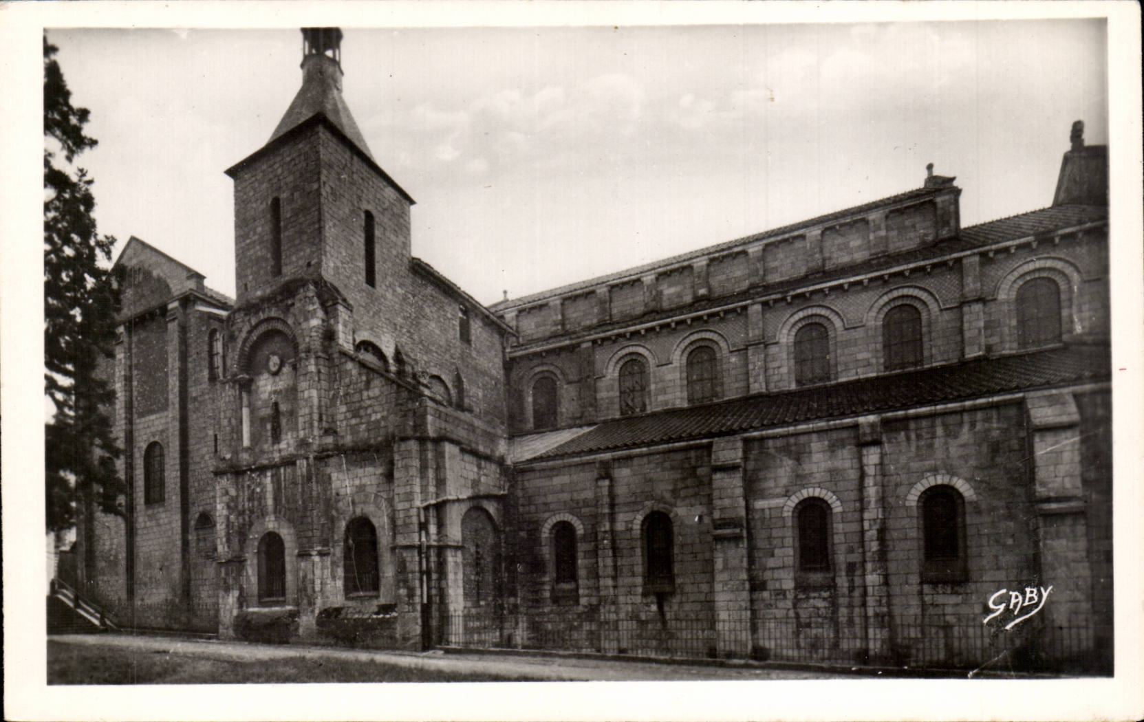 CPA Poitiers Church Saint Hilaire