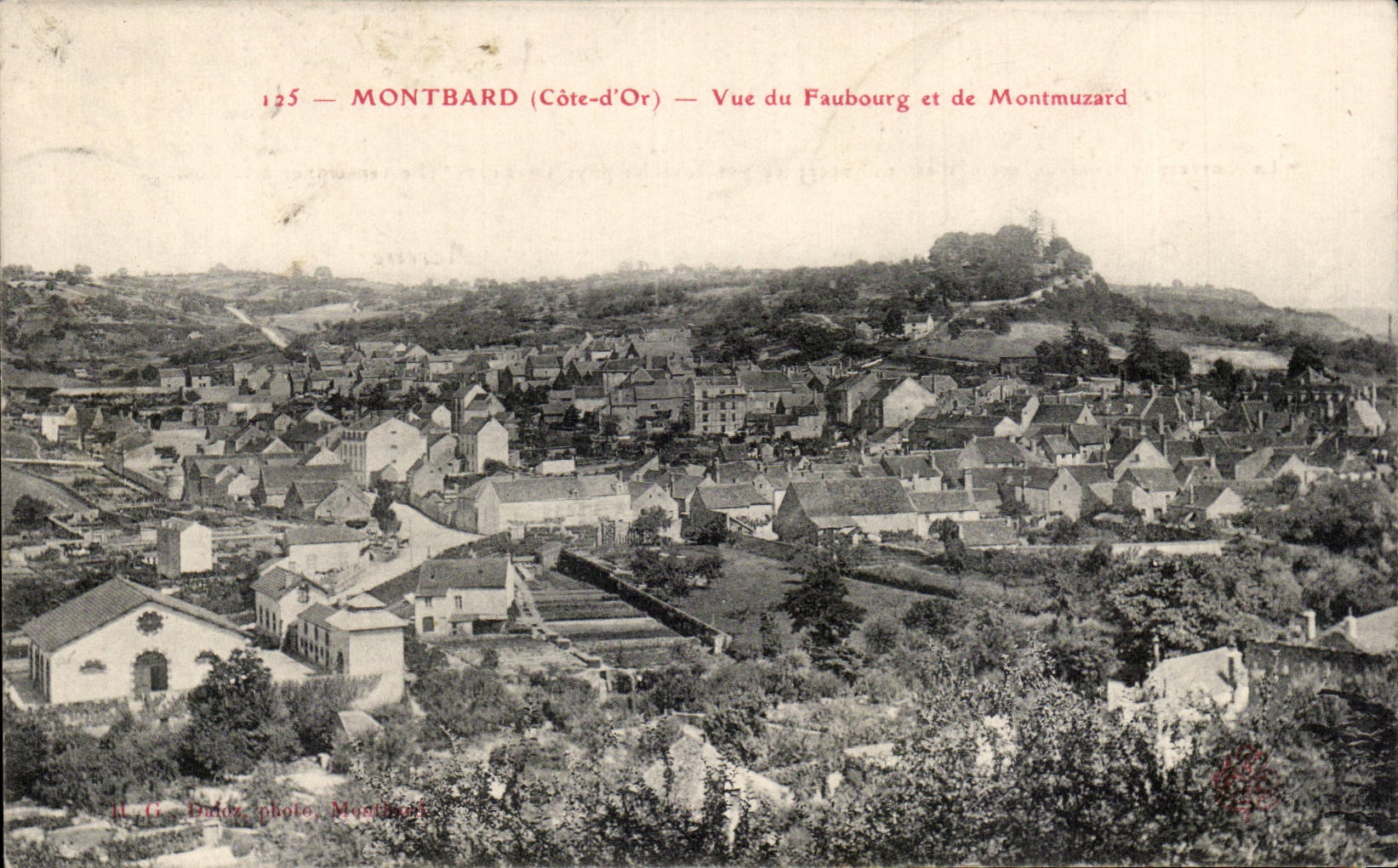 CPA Montbard Seen of the suburb and Montmuzard