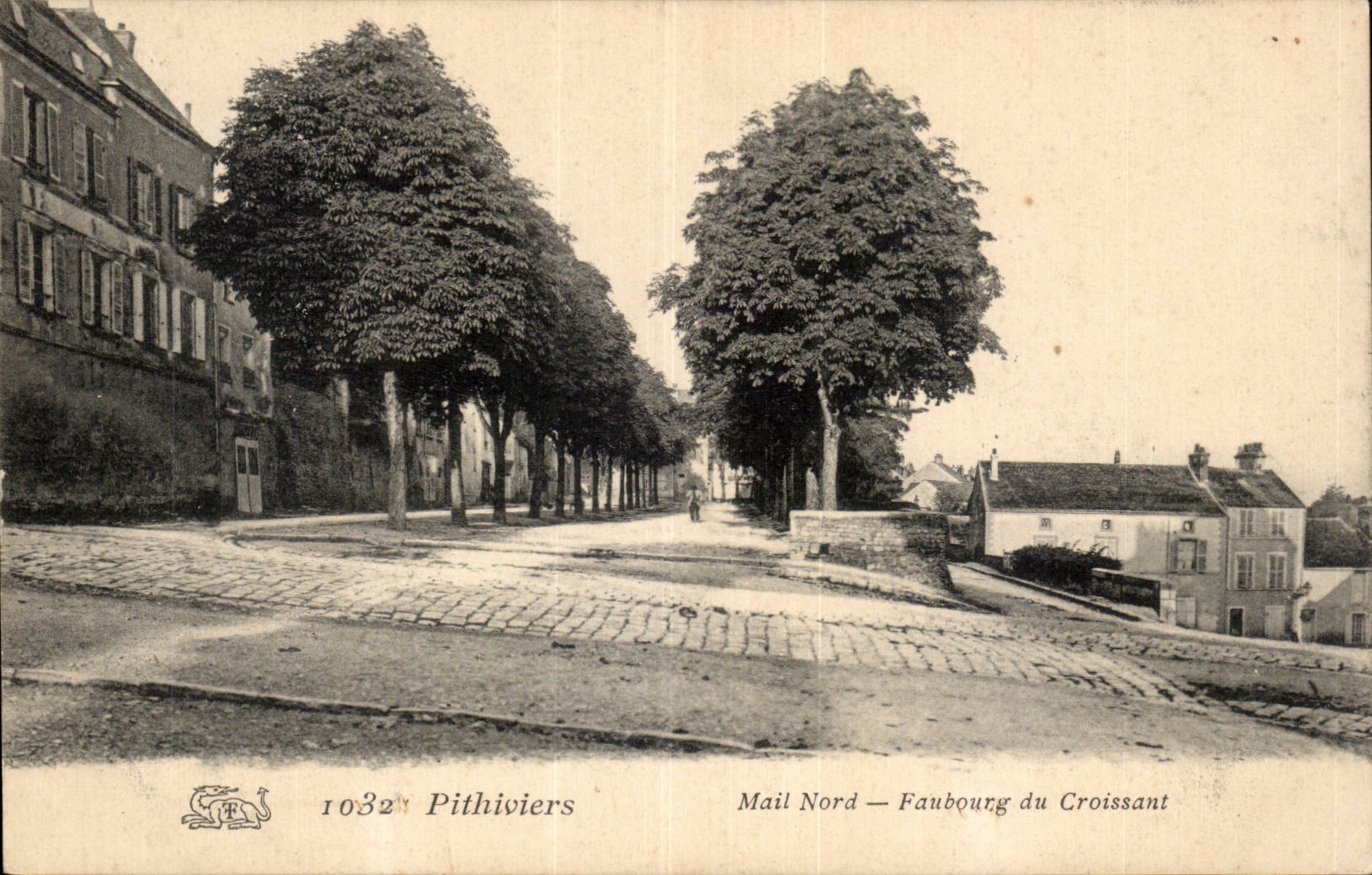 CPA Pithiviers Mail Nord Faubourg de Croissant