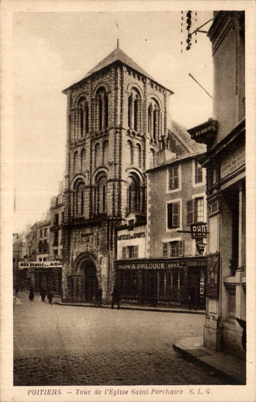 CPA Poitiers Tours of church Saint Porchaire