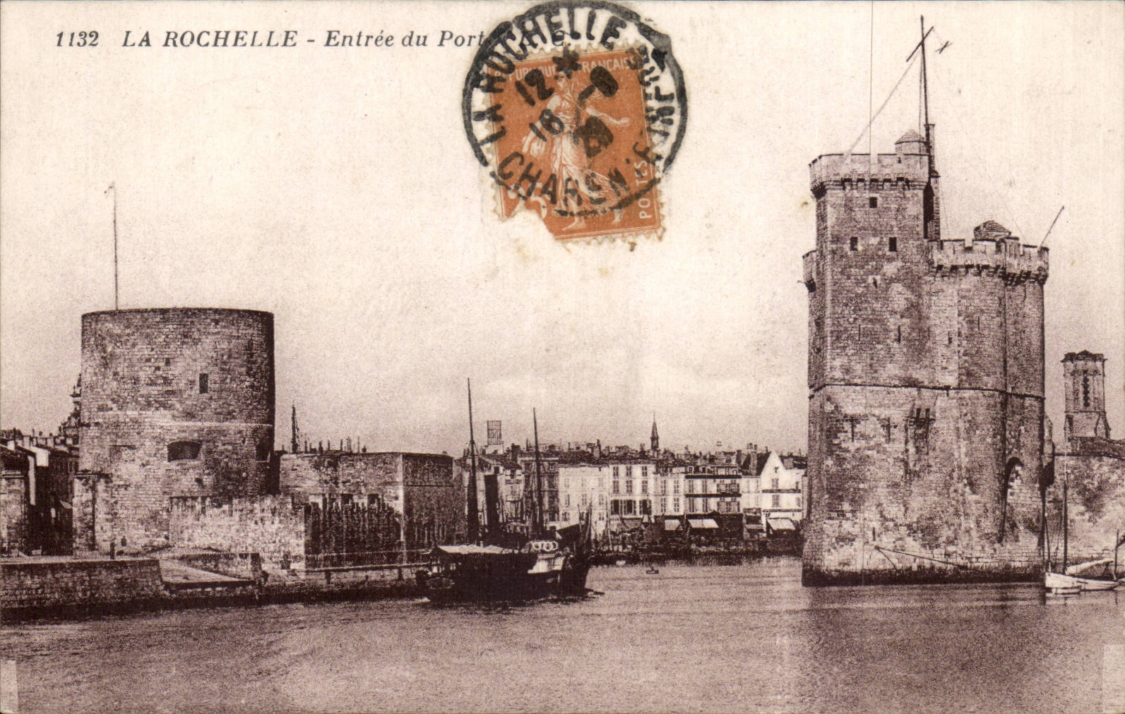 Entrada de CPA La Rochelle del puerto