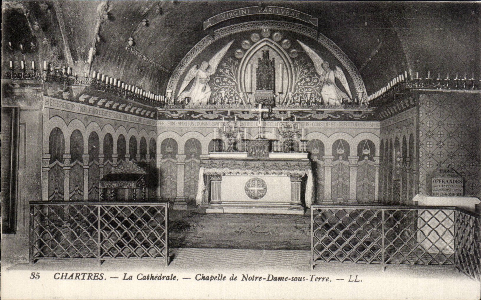 CPA Chartres the cathedral Vault of Notre Dame under ground