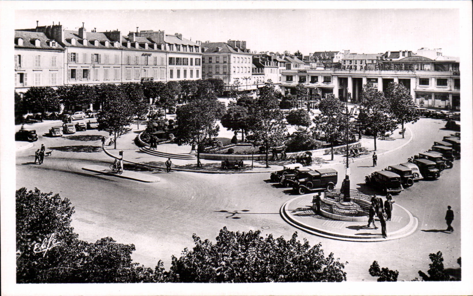 Pau - Georges Clemenceau Place - CPA