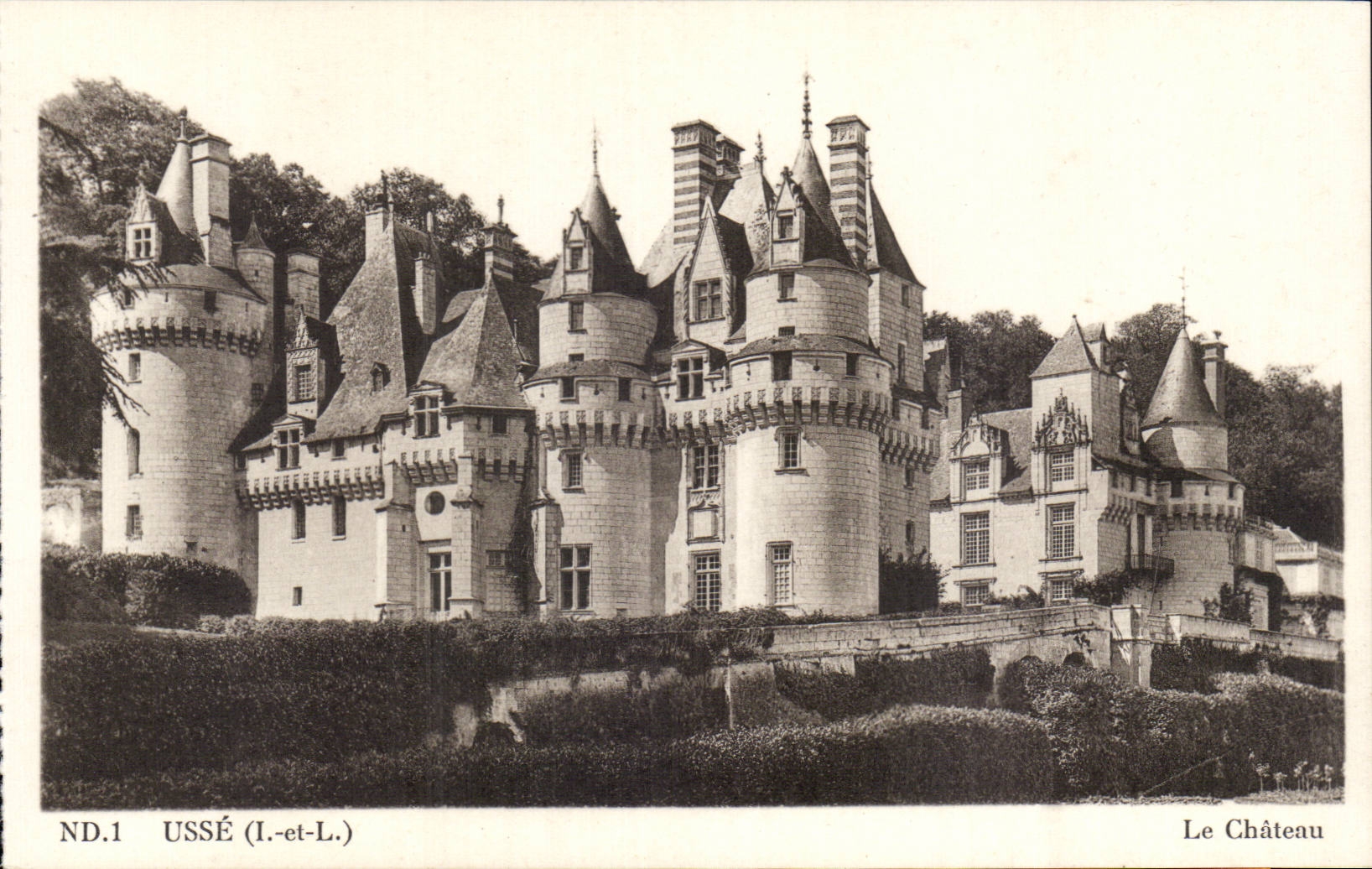 Worn - the Castle - CPA