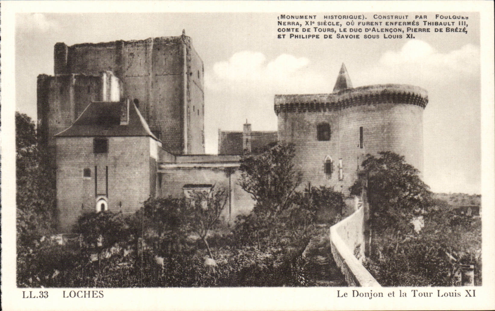 Loaches - Keep and the Tower Louis XI - CPA