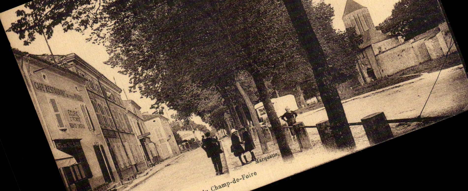 CPA Surgeres Street of the Fairground