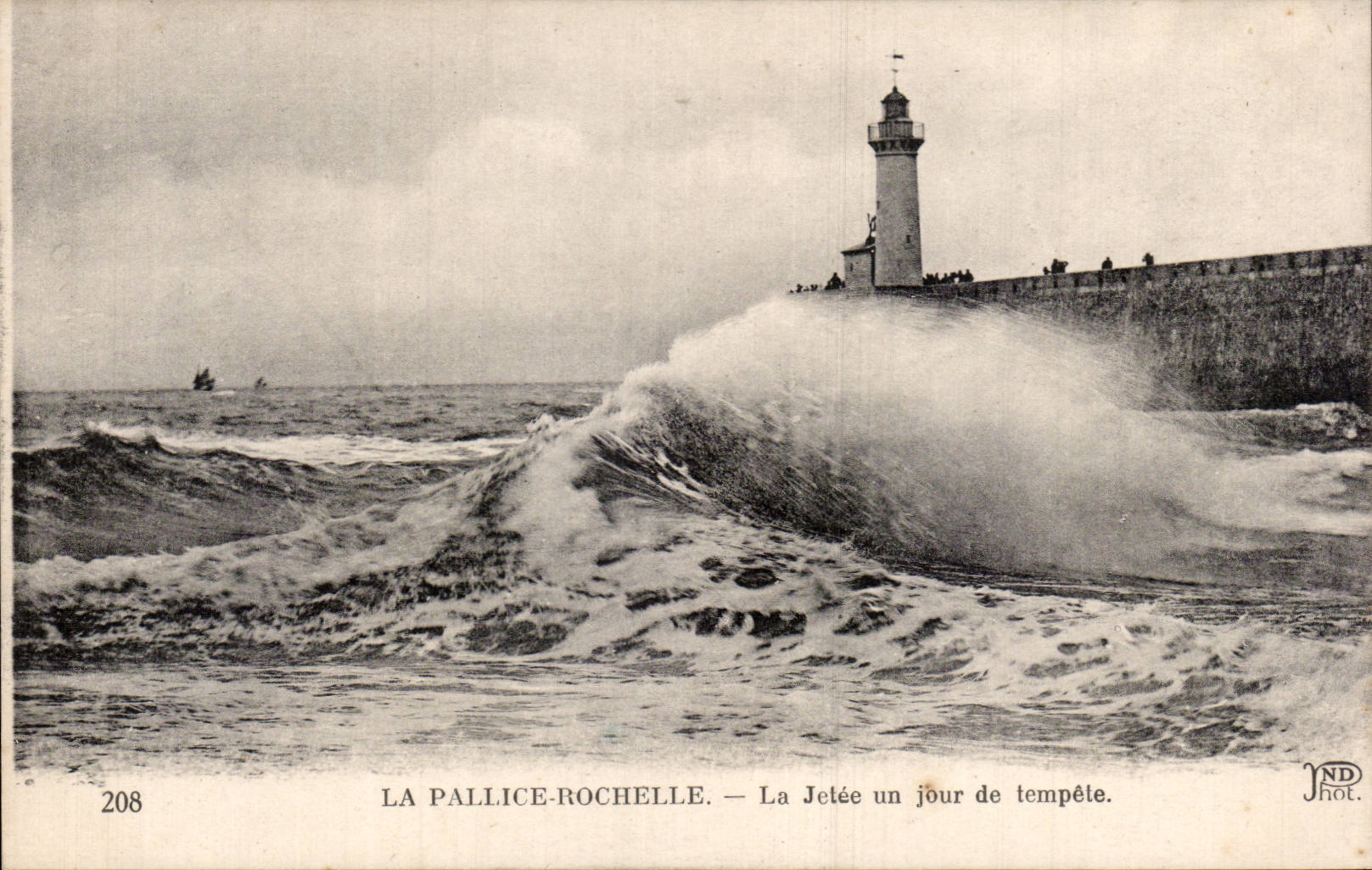 La Rochelle - faro - faro - el embarcadero un dia de tormenta - CPA