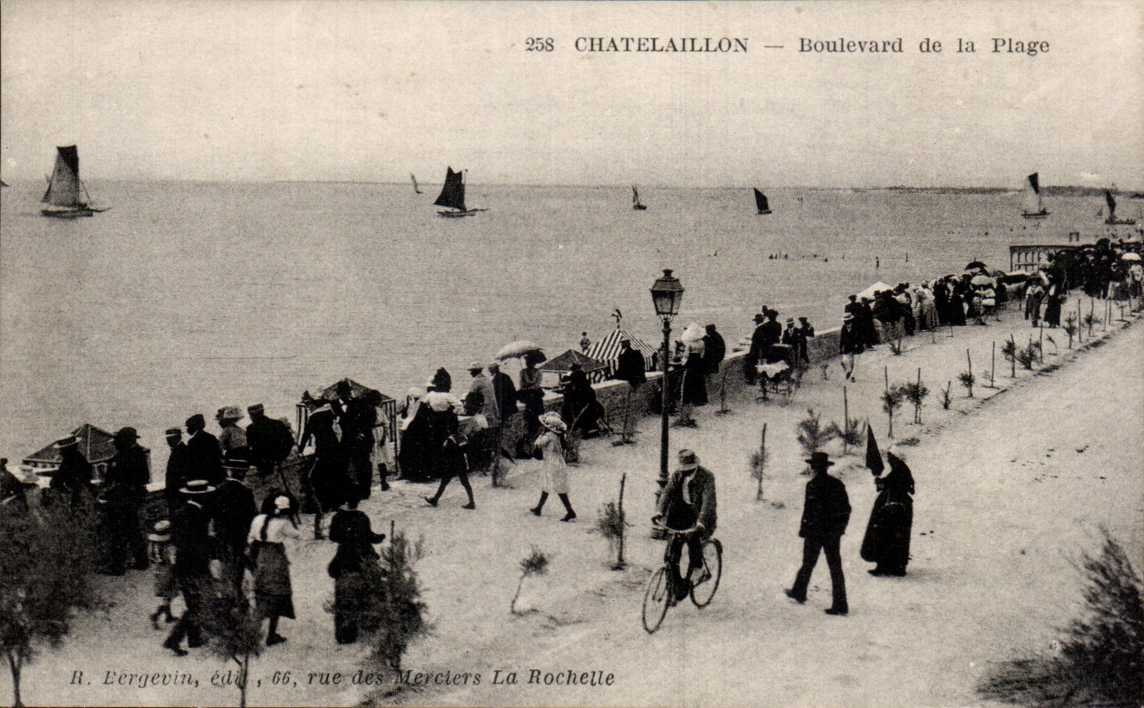 Chatelaillon - Boulevard of the Beach - CPA