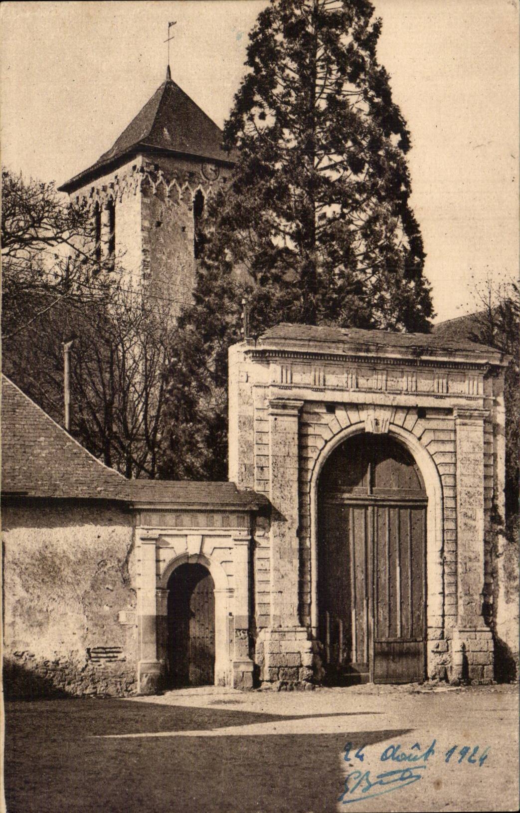 Solesmes - Entrance of Abbey St Pierre - CPA
