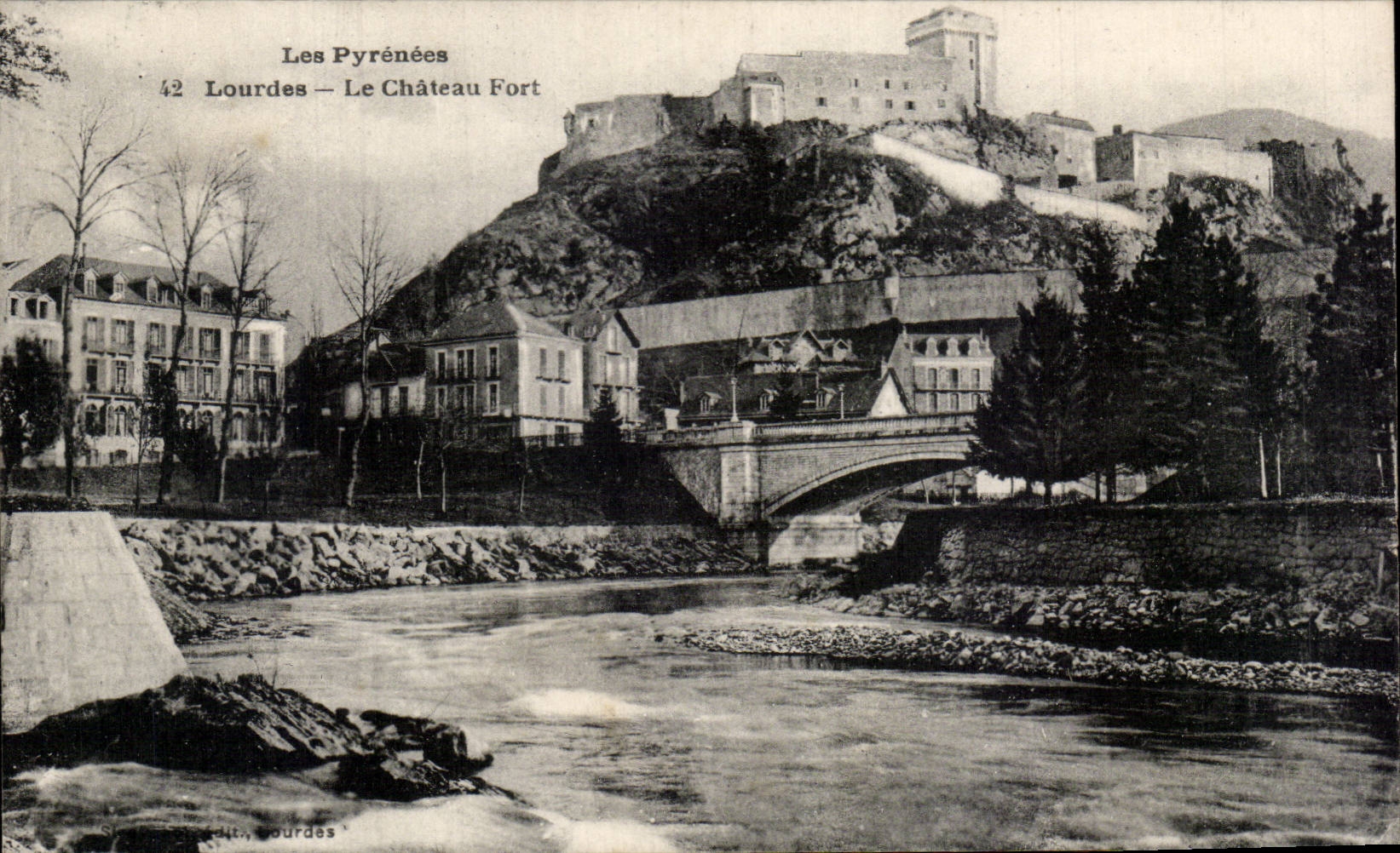 Lourdes - the Castle Fort - CPA