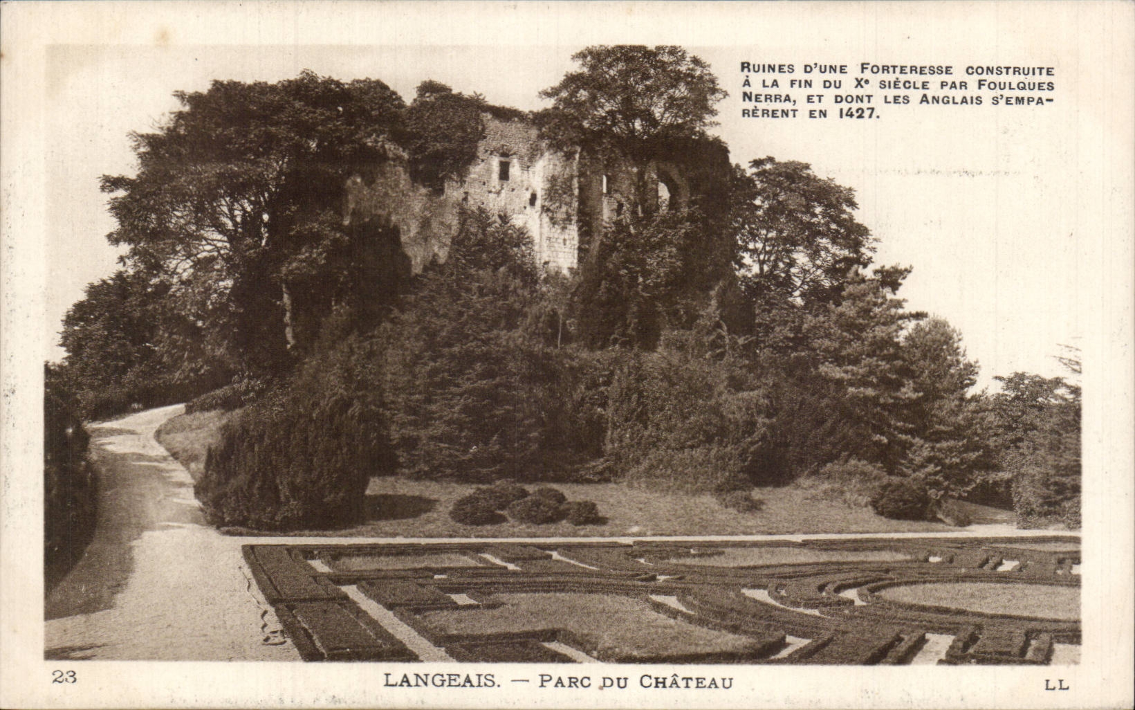 Langeais - Le Chateau - Le Parc - CPA