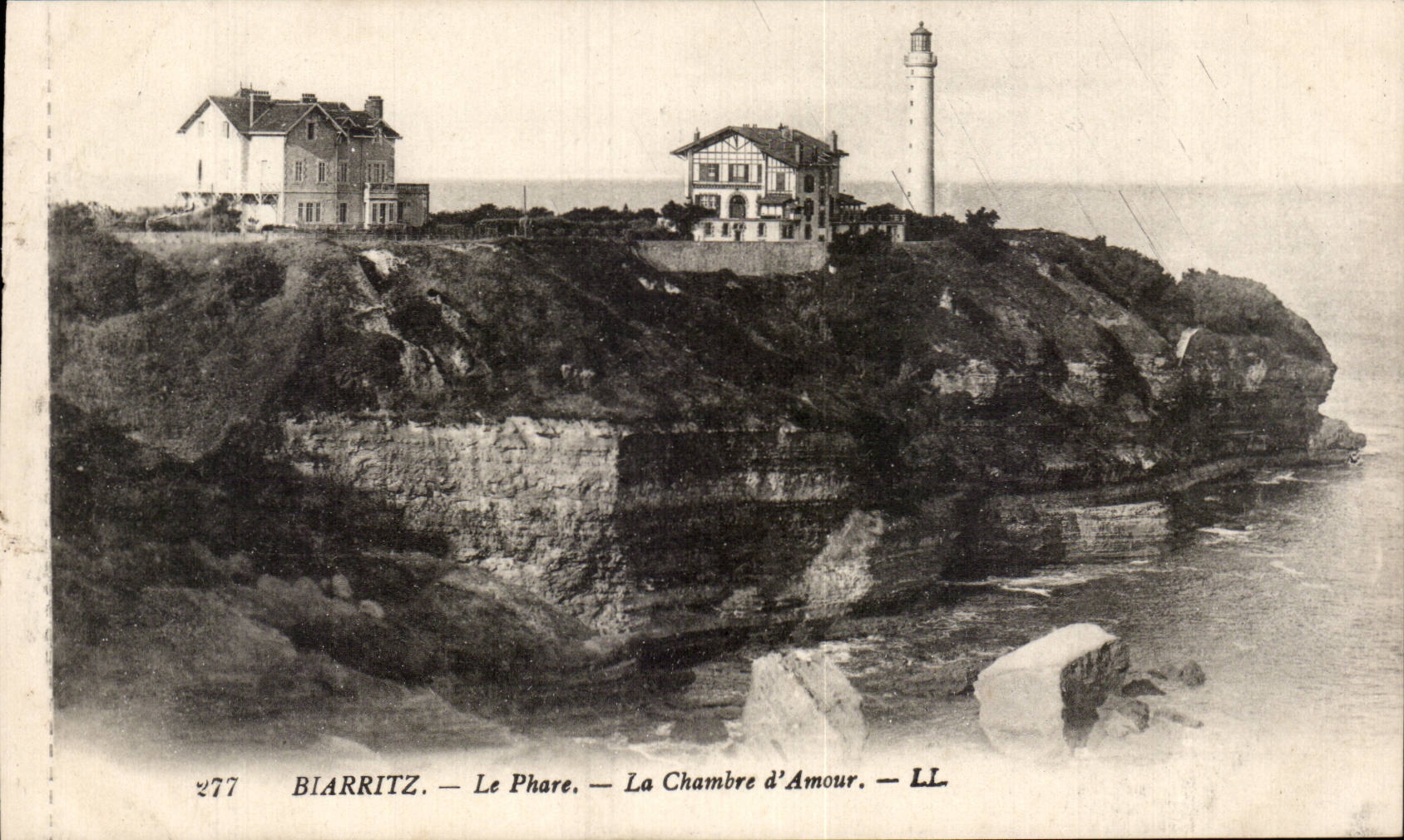 CPA Biarritz Le phare La chambre d amour