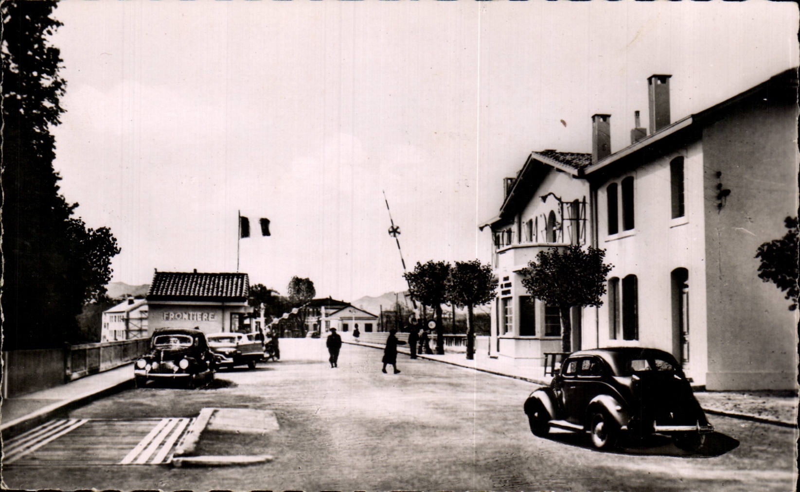 CPA Hendaye free Spanish Border international Bridge