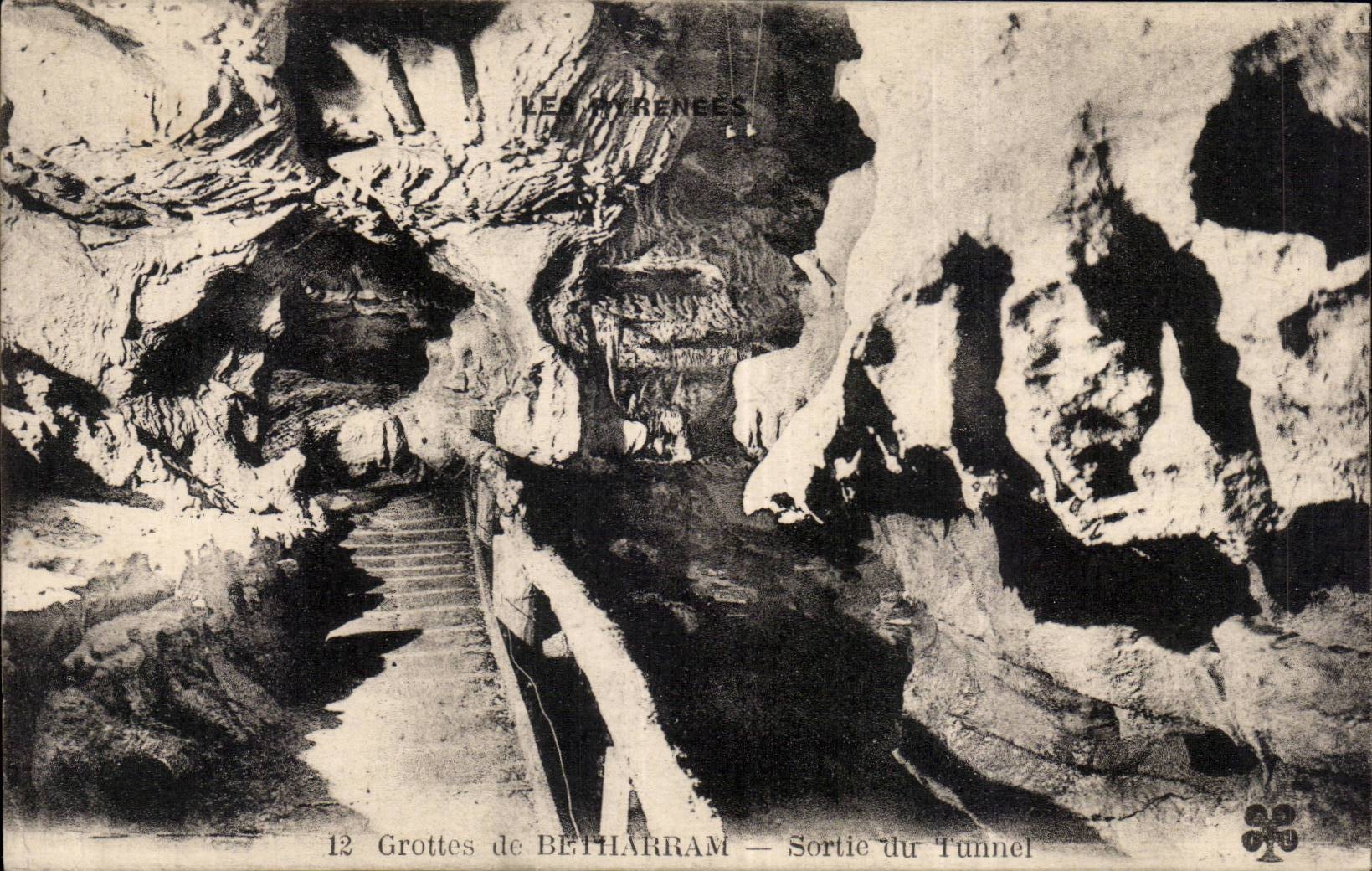 CPA Caves of Betharram Left the tunnel