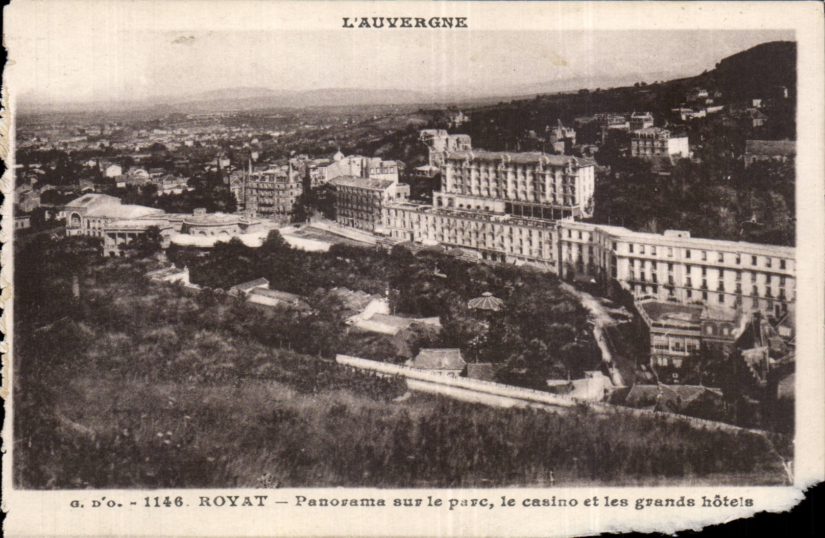 CPA Royat Panorama on the park and the large hotels