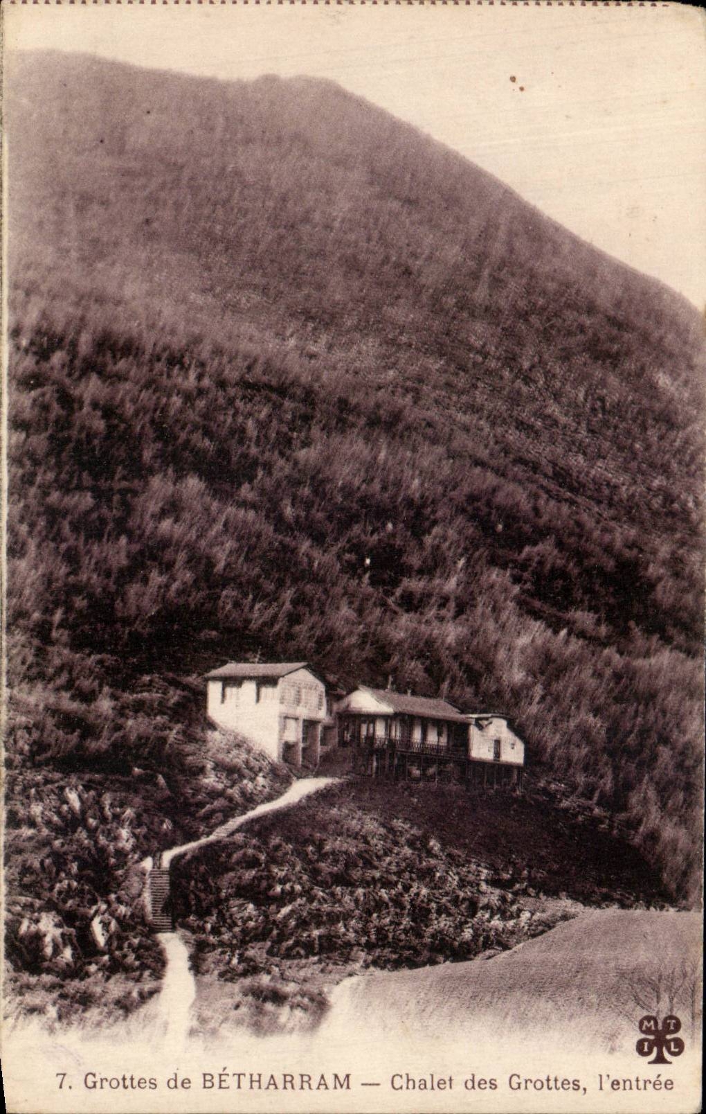 CPA Caves of Betharram Country cottage of the caves Entering