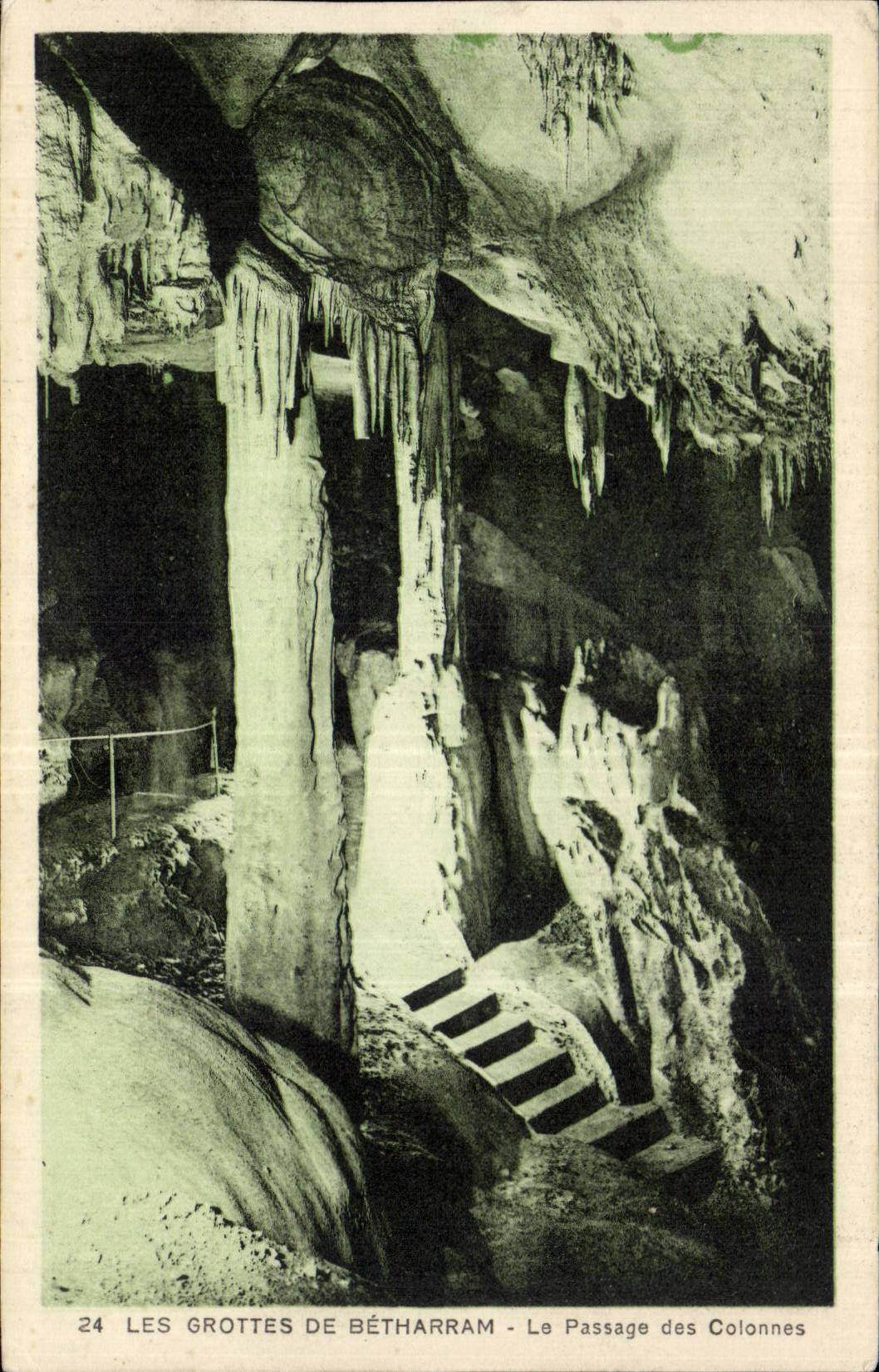 CPA Caves of Betharram the passage of the columns