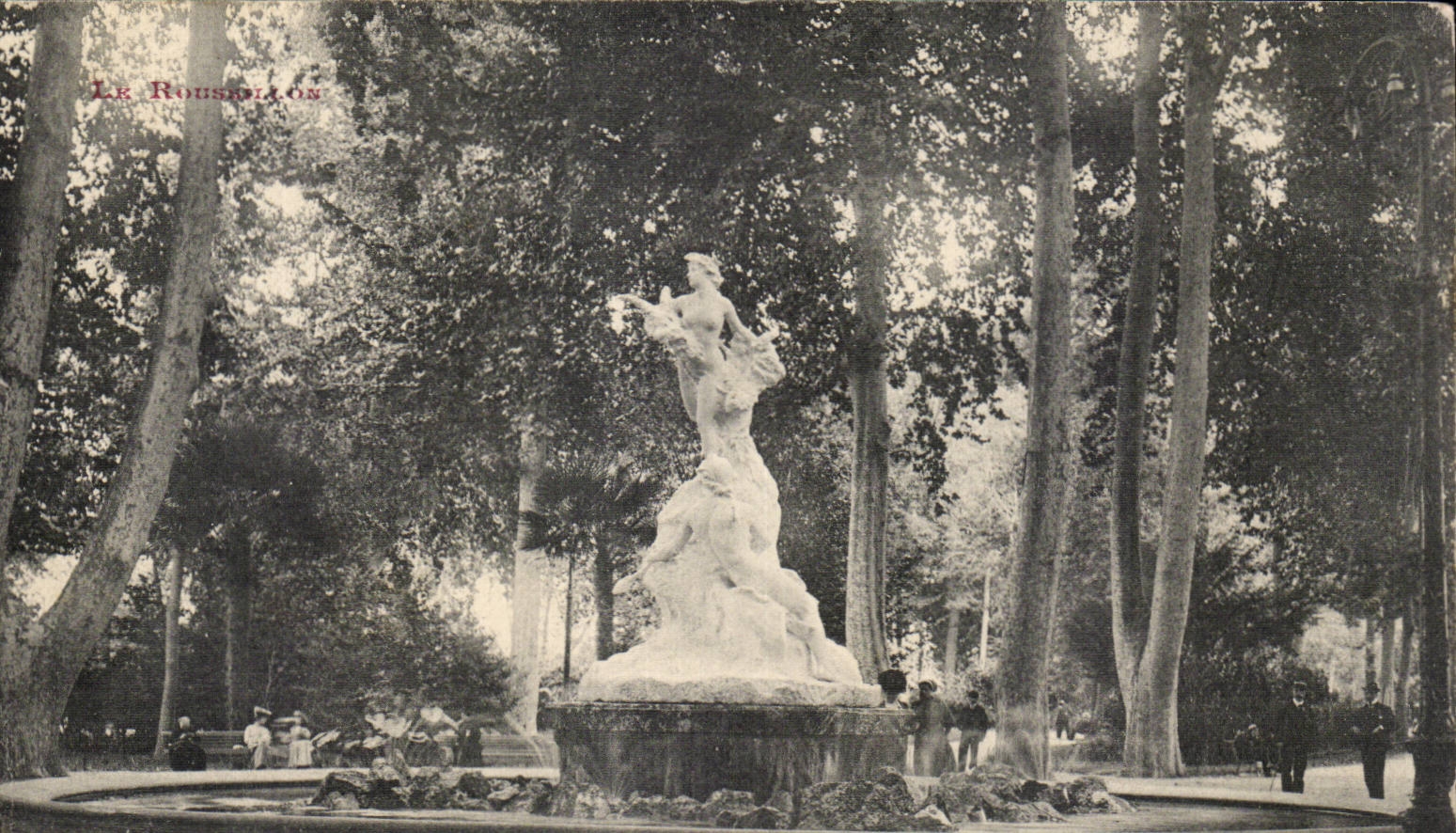 CPA Perpignan the monumental fountain of the botanical garden