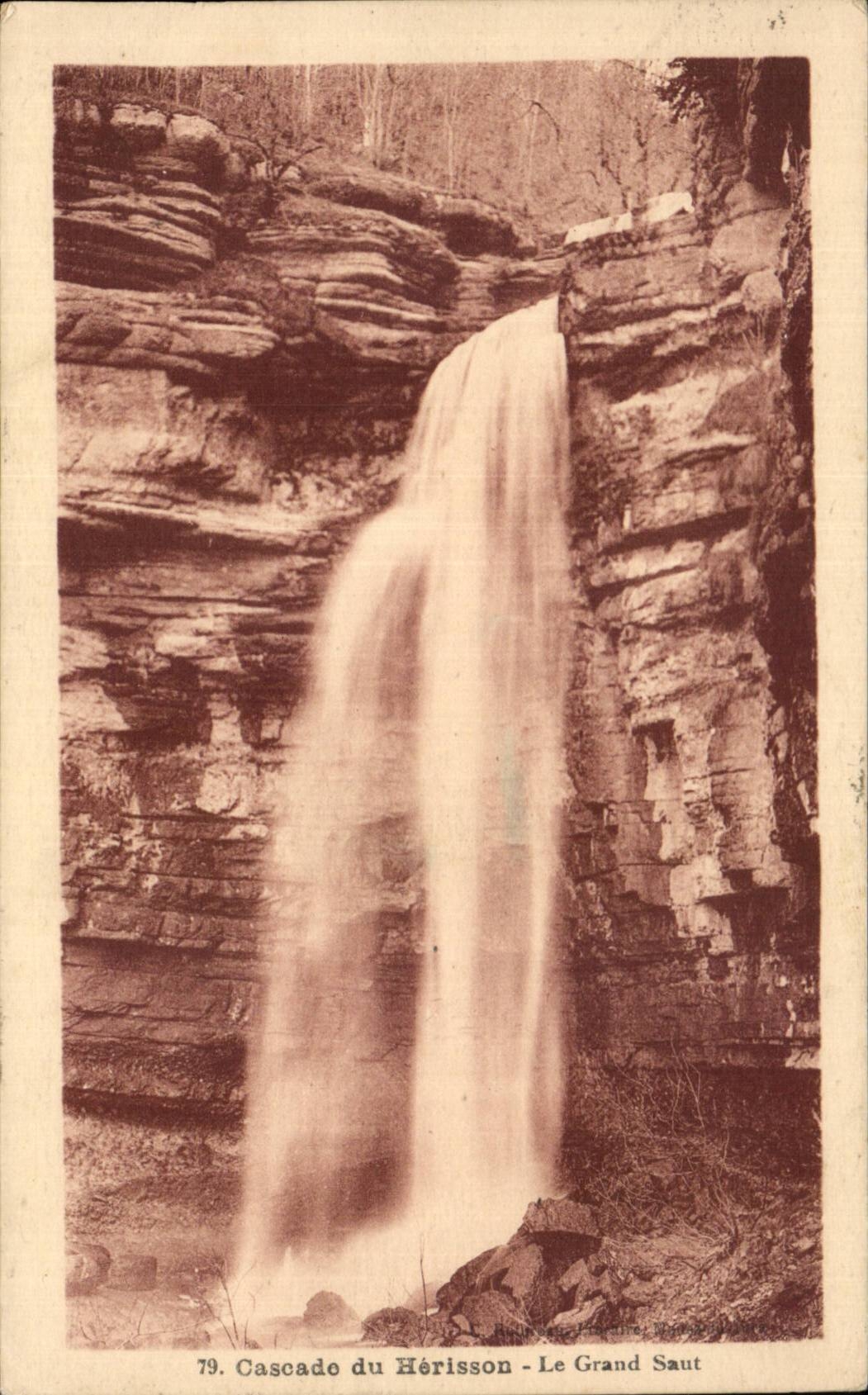 CPA Cascades of the Hedgehog the great jump