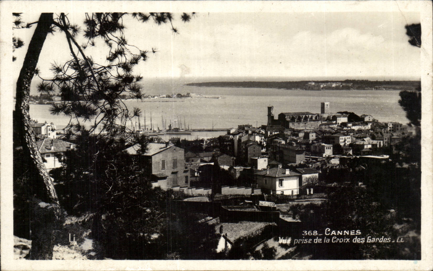 CPA Cannes Seen from of the cross of the guards