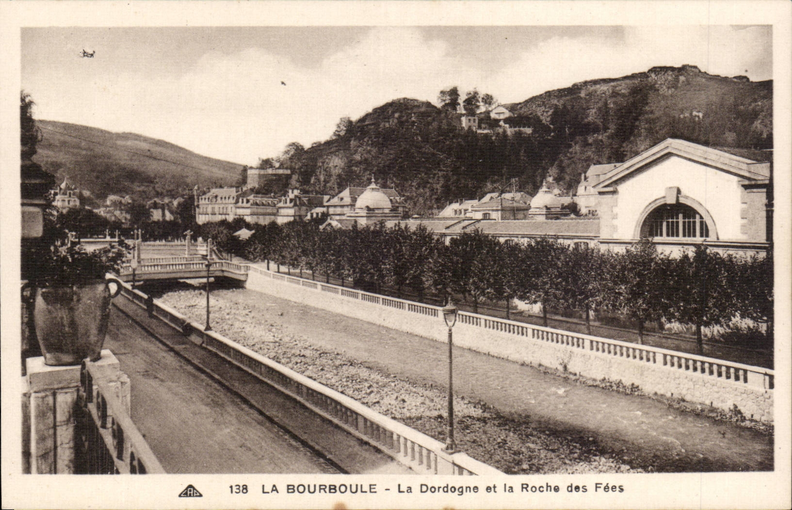 CPA Bourboule the Dordogne and the rock with the fairies