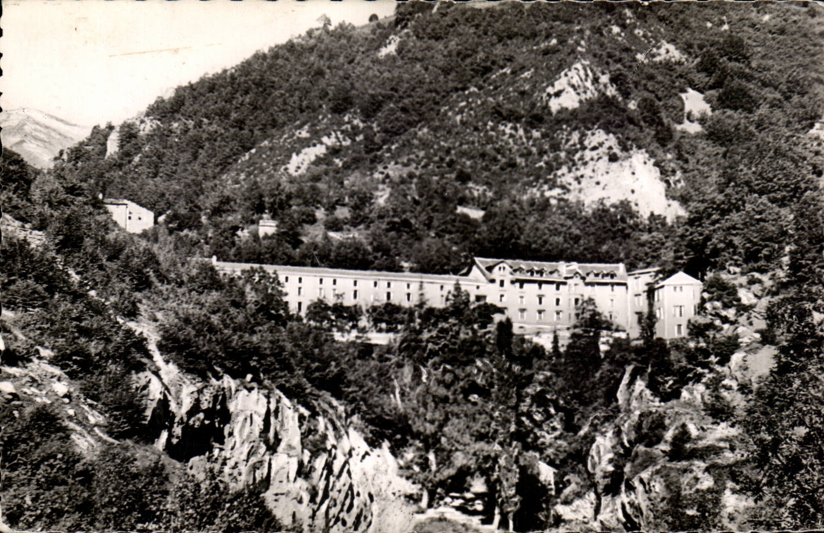 CPSM Swift the large hotel and Costabonne