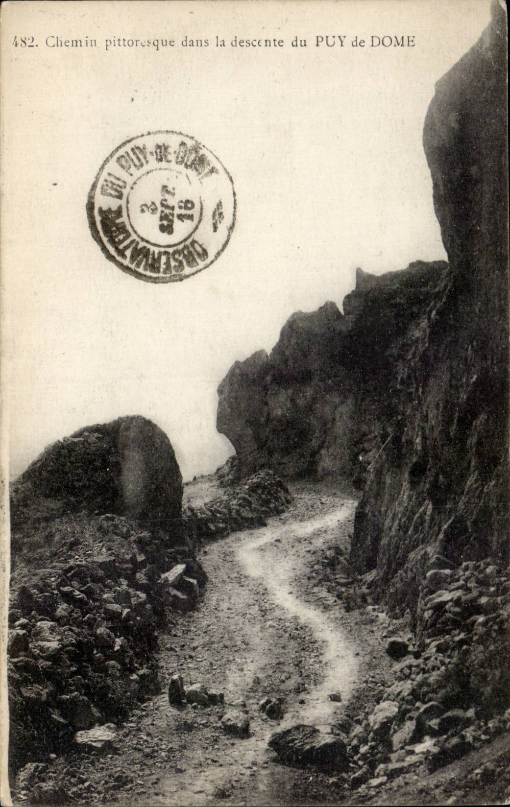 Picturesque CPA Way in the descent of Puy de Dome