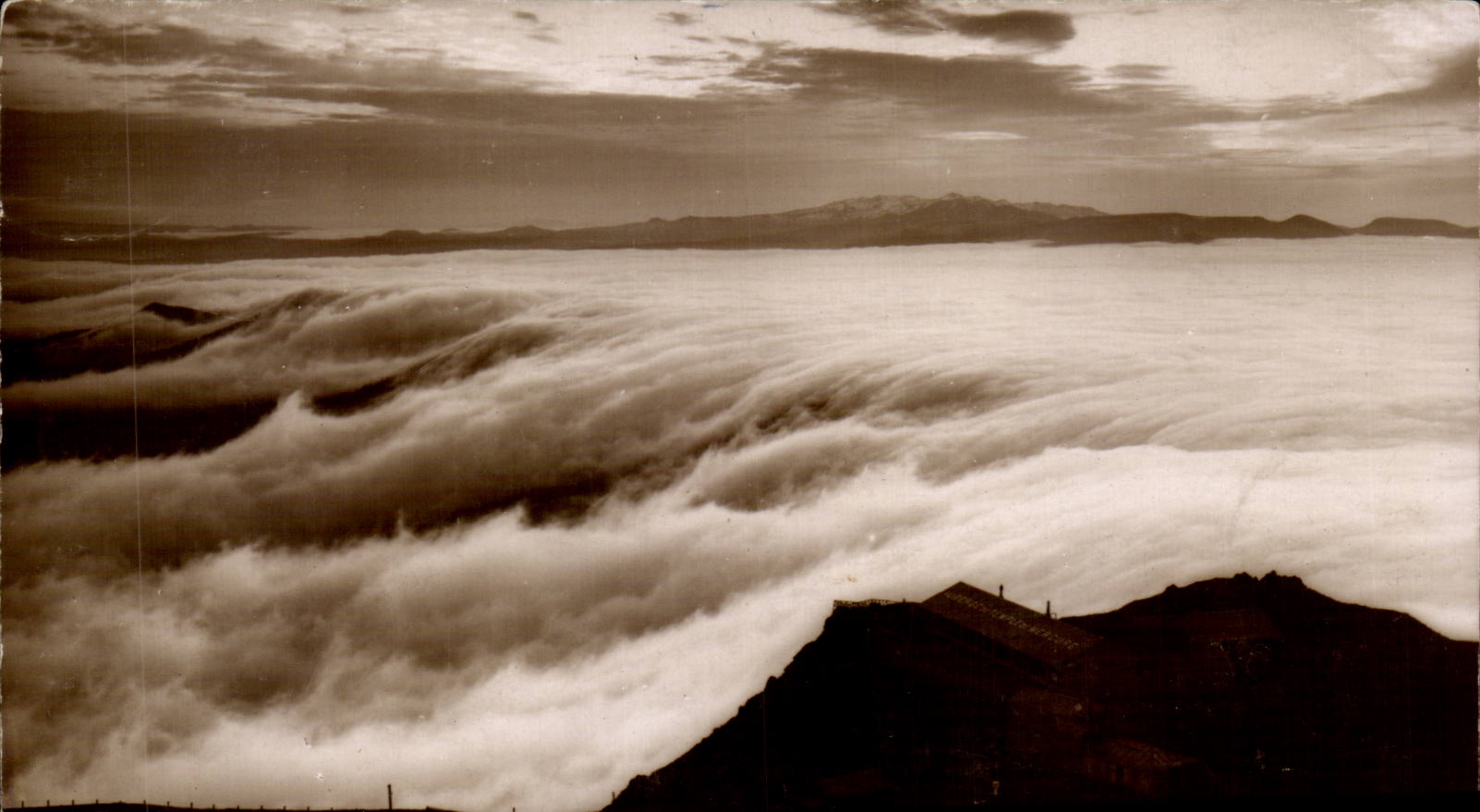 CPA Twilight seen of observatory of Puy de Dome