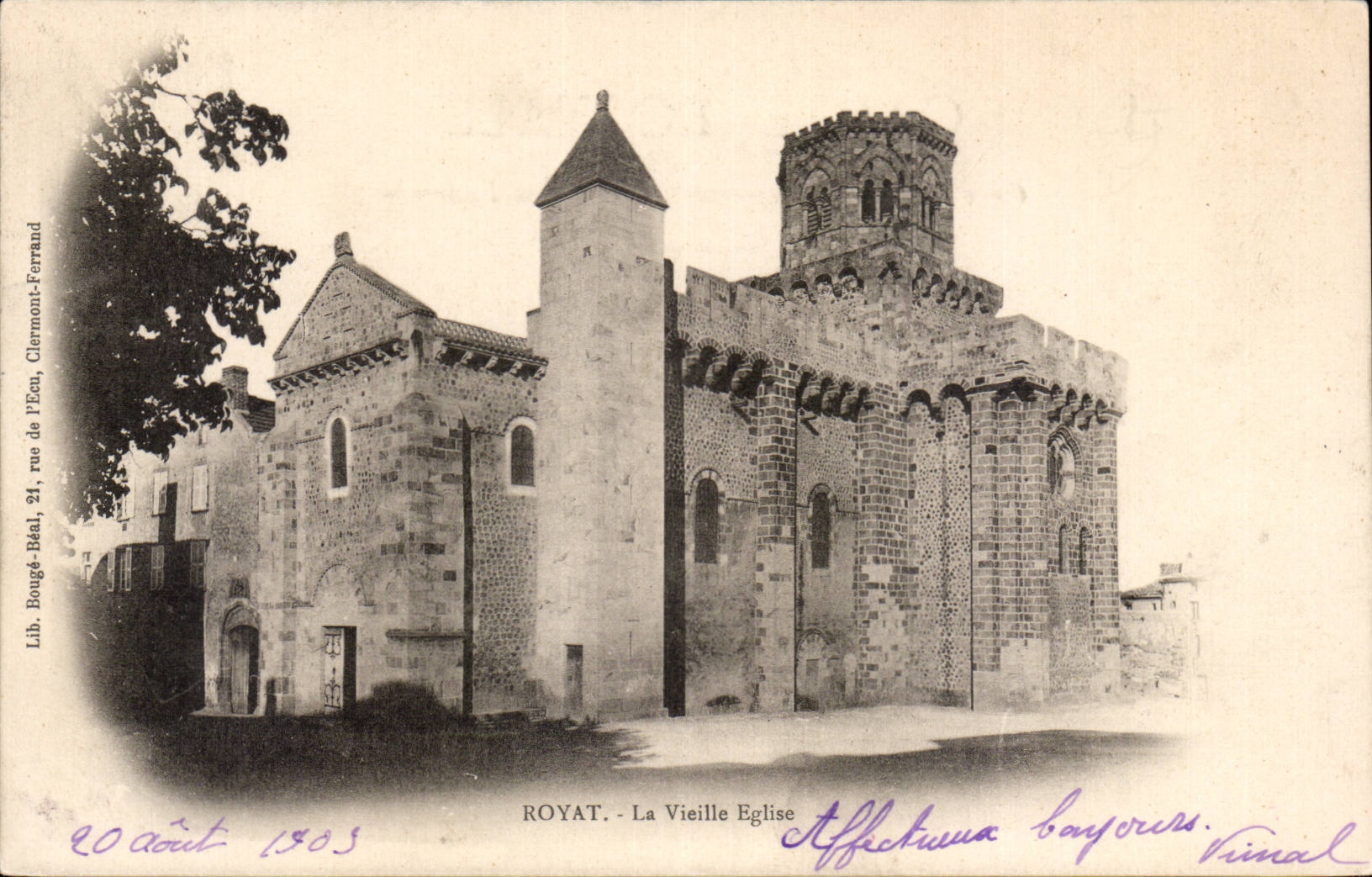 CPA Auvergne Royat the old church