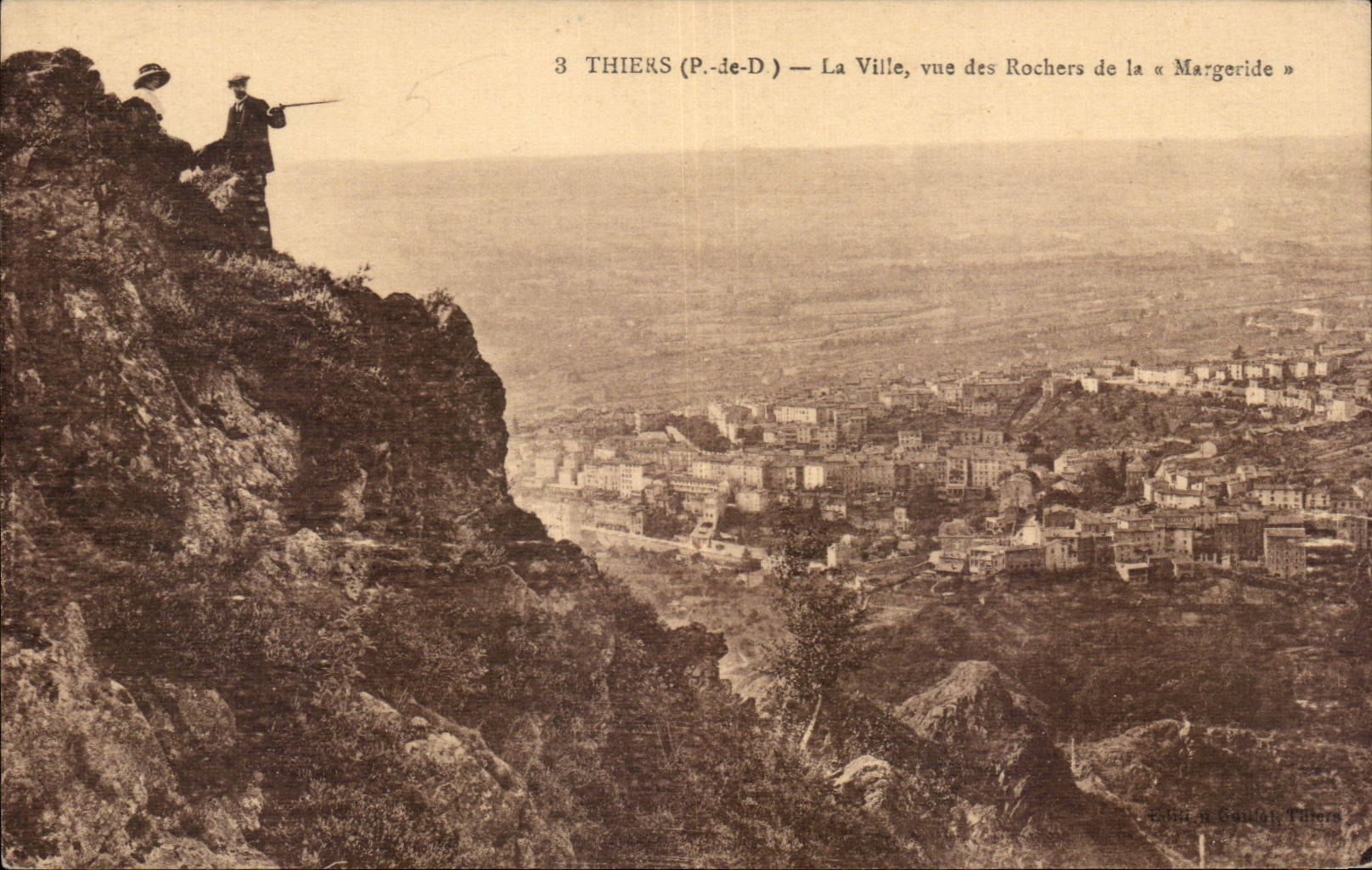 CPA Auvergne Thiers the city seen of the rocks of Margeride