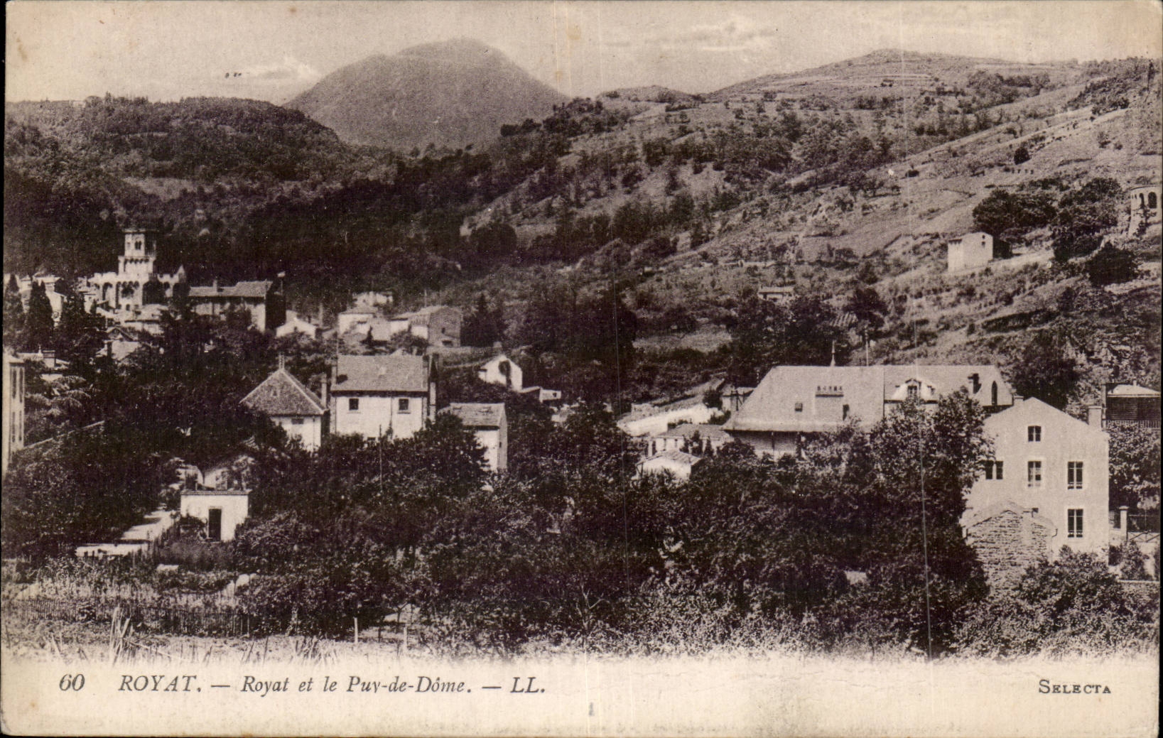 CPA Auvergne Royat and Puy de Dome