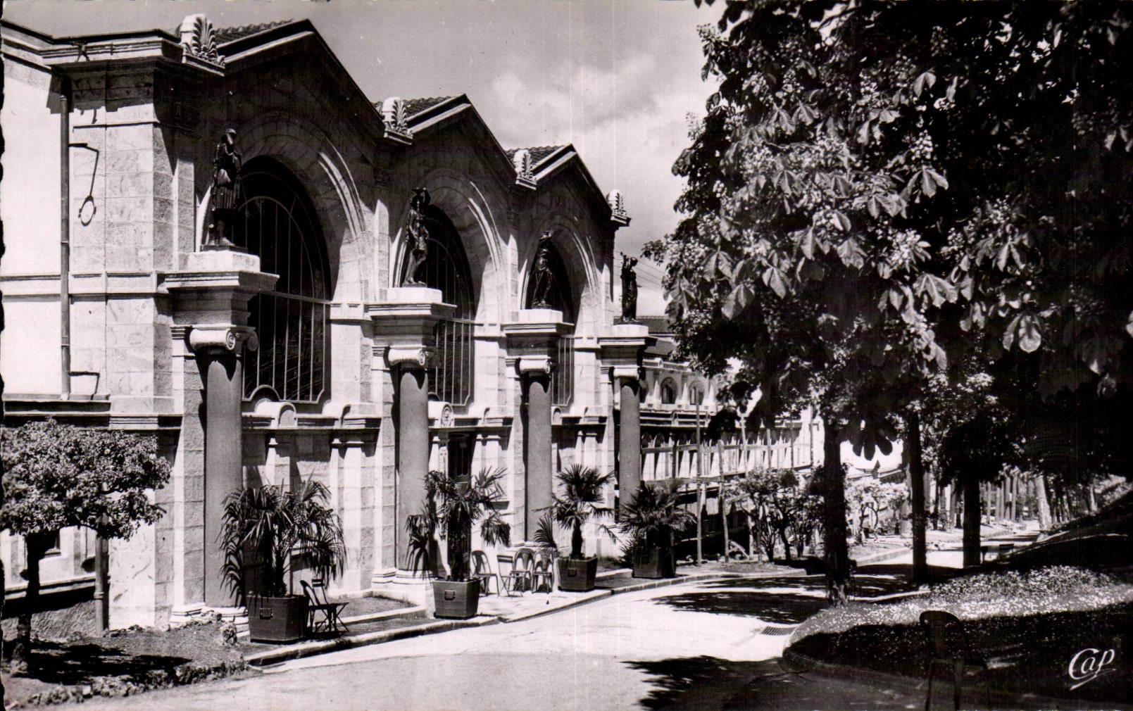 CPA Auvergne Royat hydropathic establishment